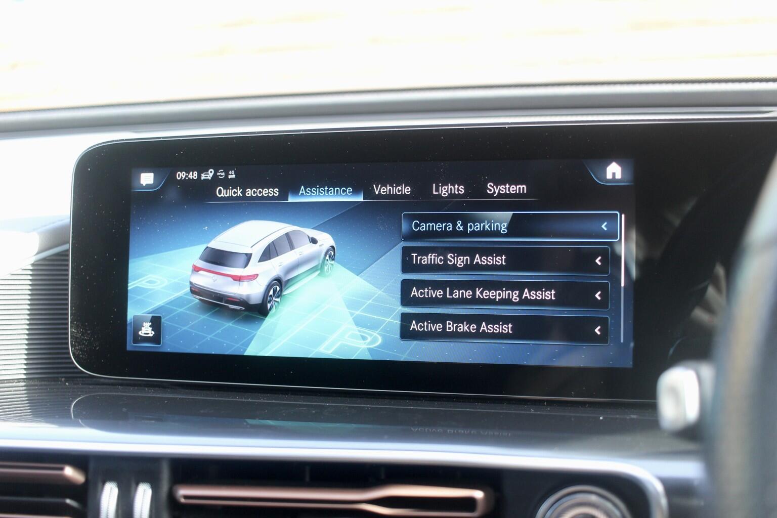 Mercedes-Benz Eqc view 26