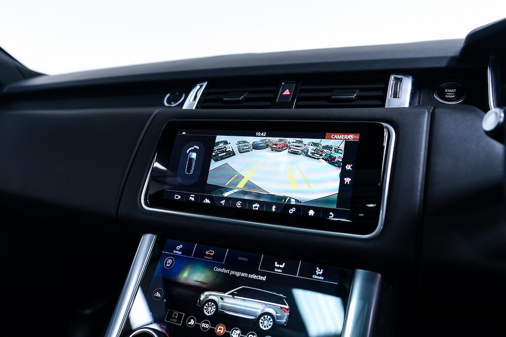 Land Rover Range Rover Sport view 22