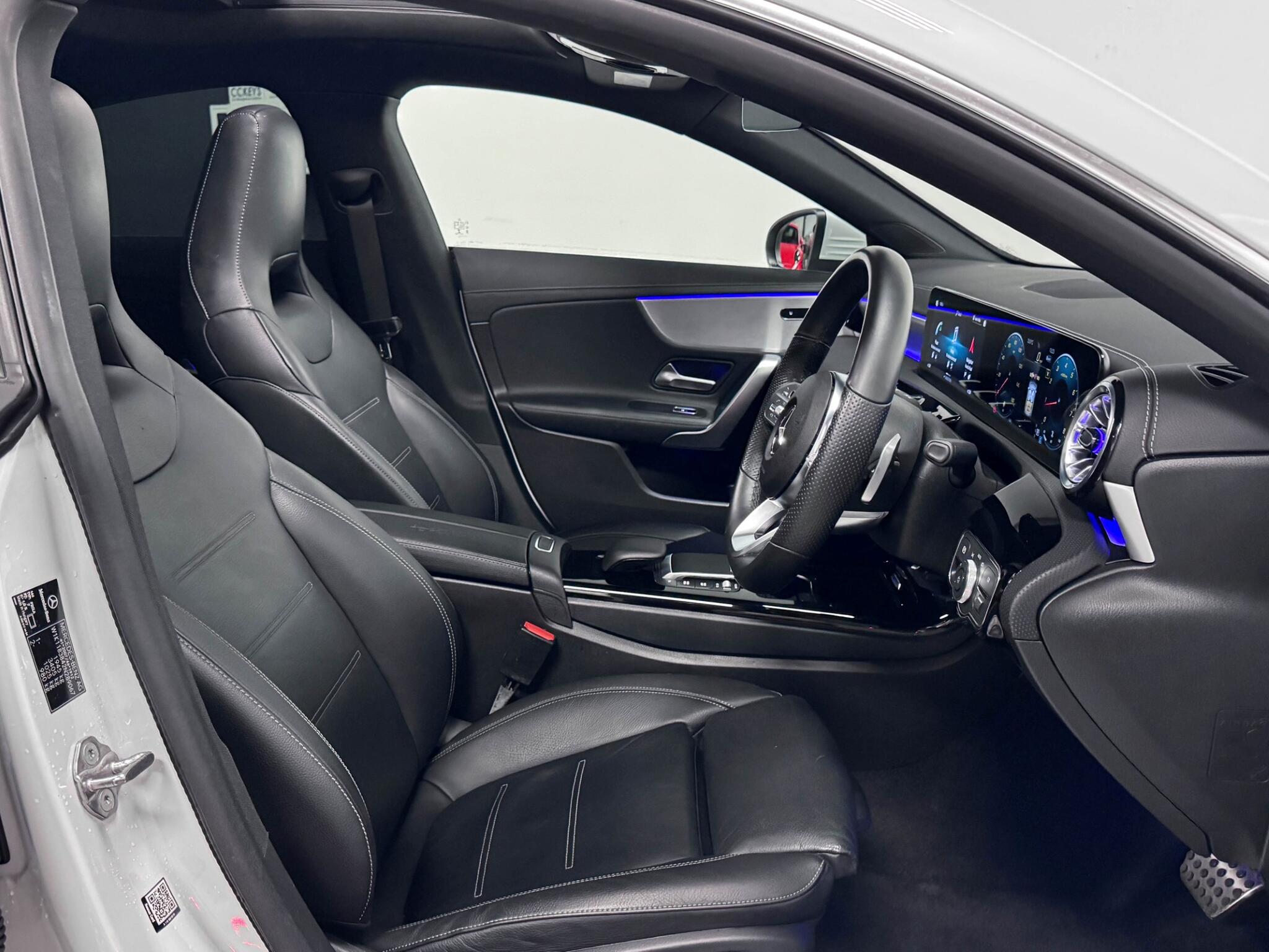 Mercedes-Benz Cla view 29