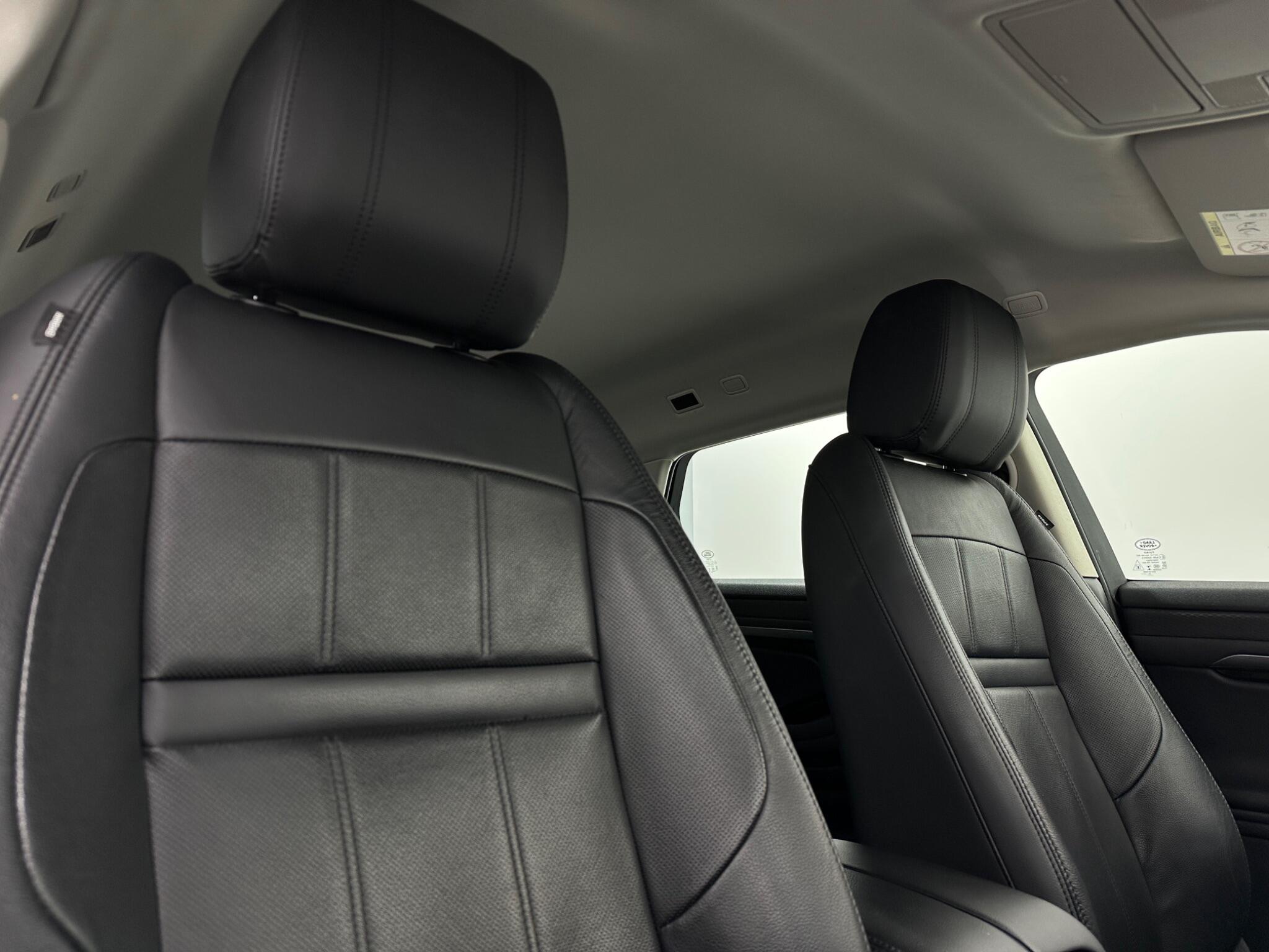 Land Rover Range Rover Evoque view 30