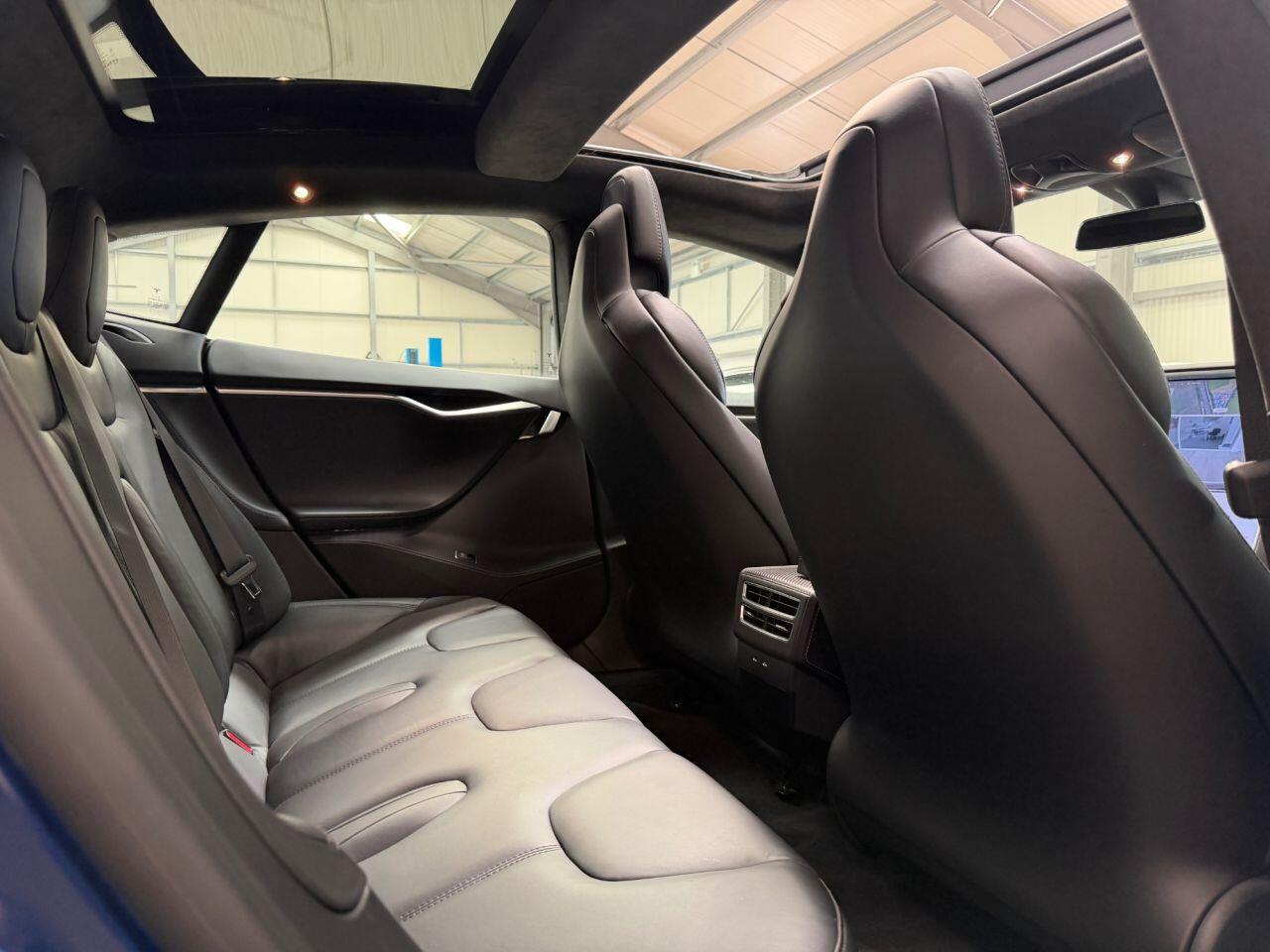 Tesla Model S view 9