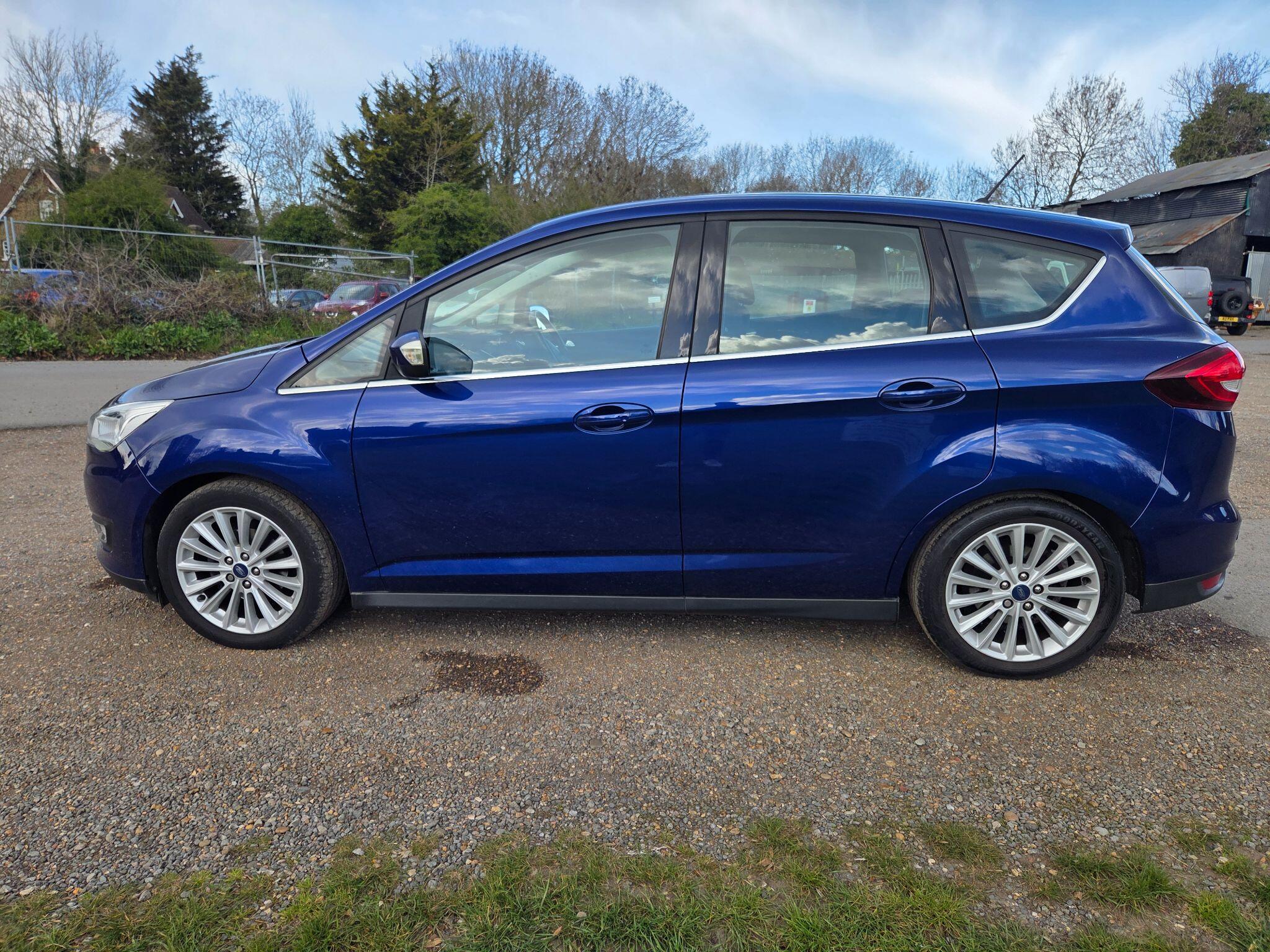 Ford C-Max view 7