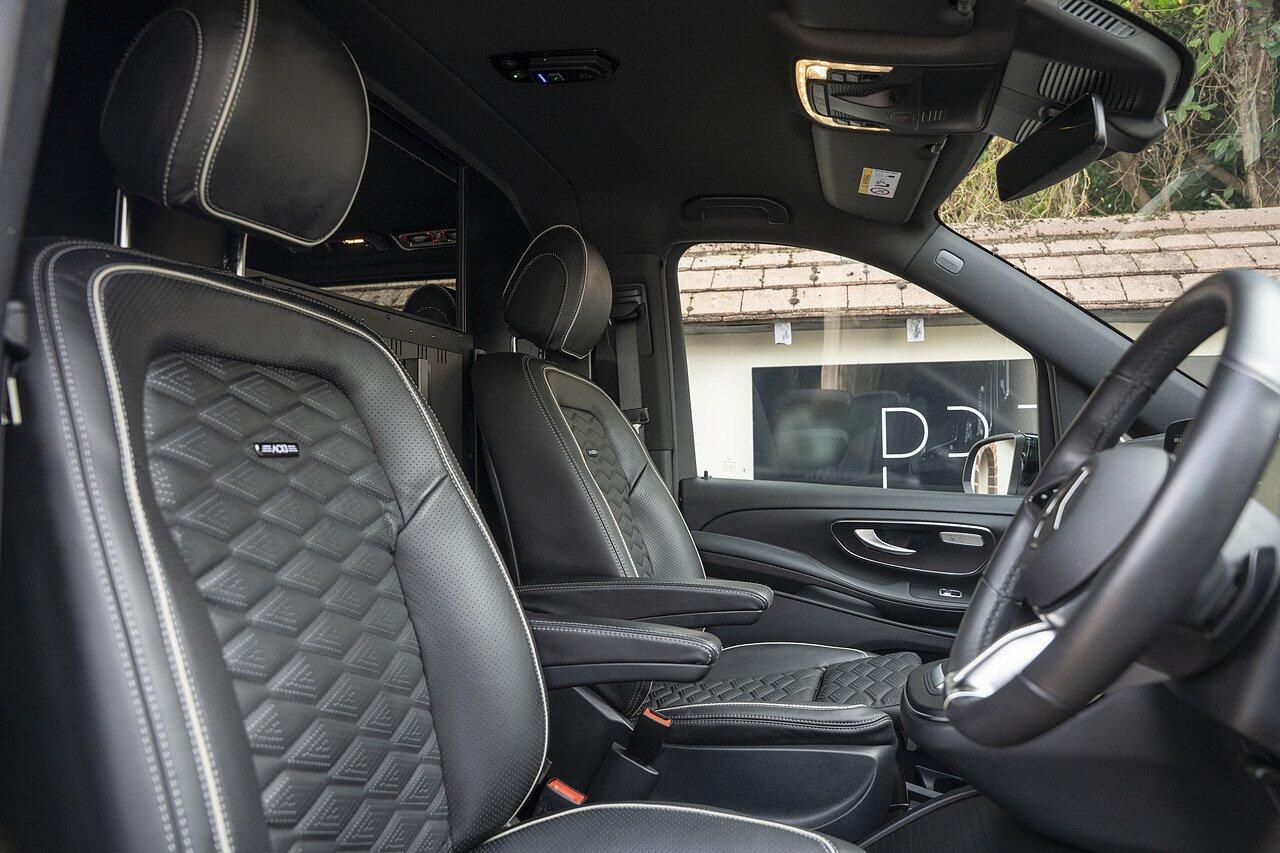 Mercedes-Benz V-Class view 10