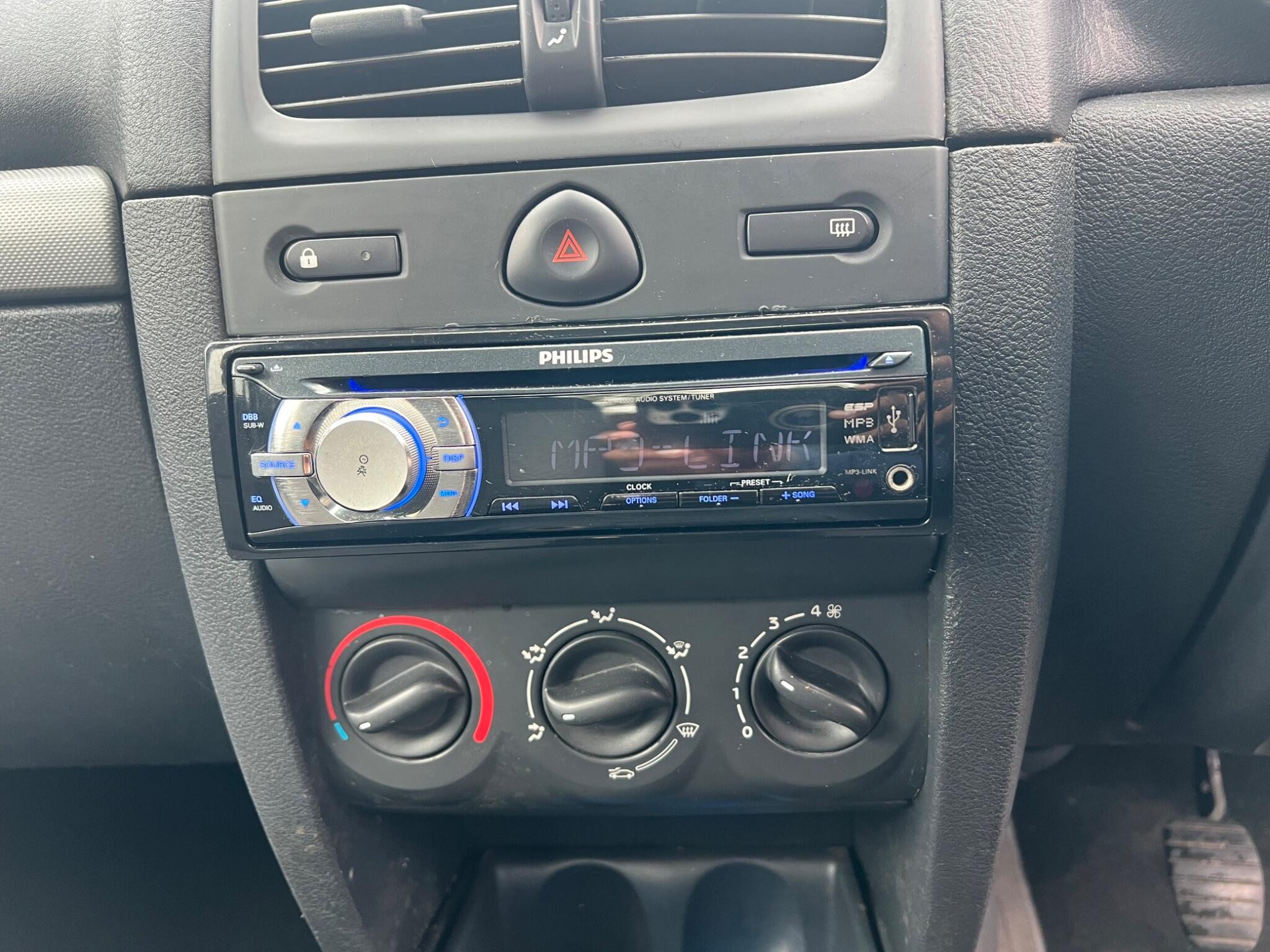 Renault Clio view 23