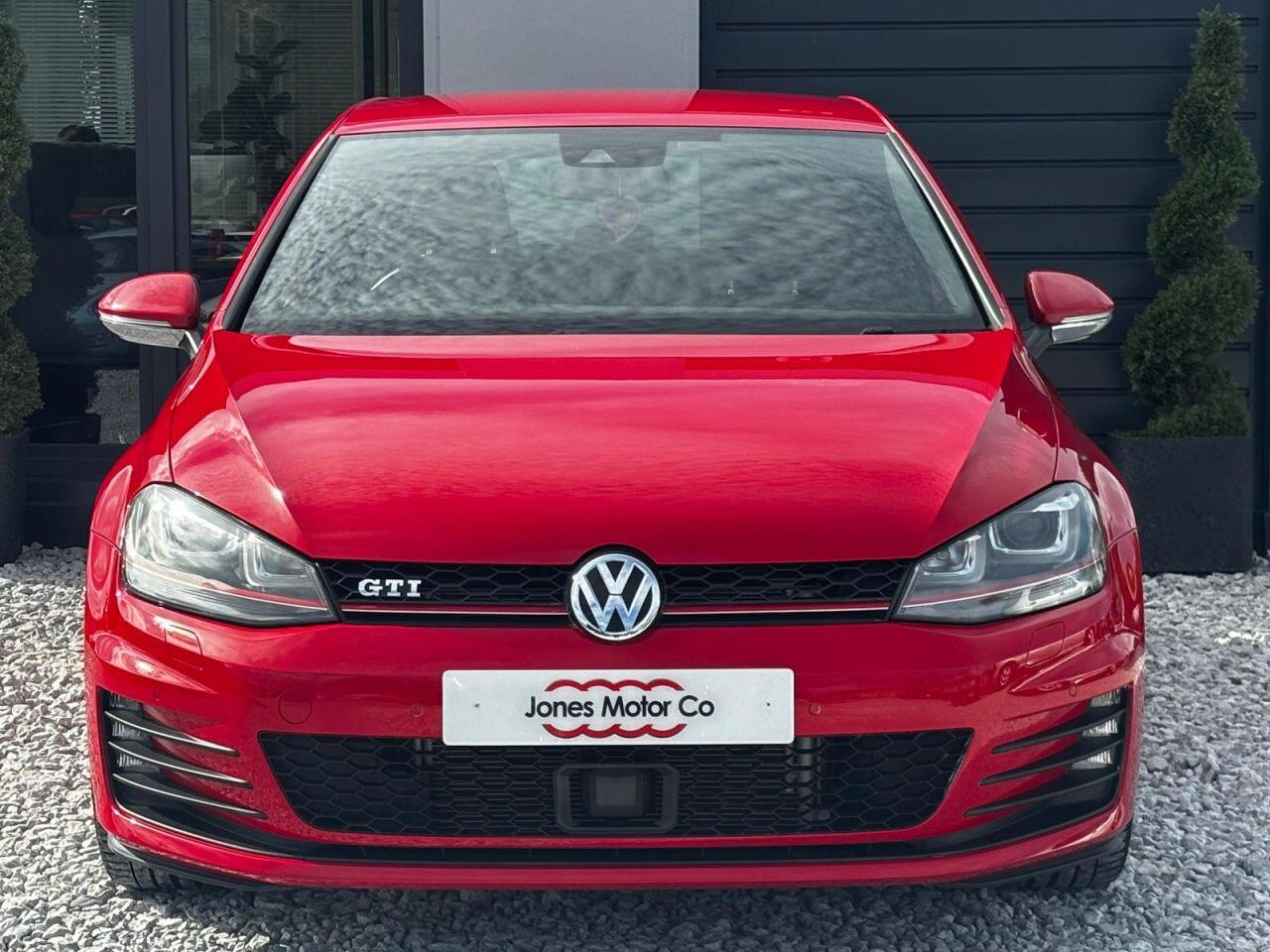 Volkswagen Golf view 5