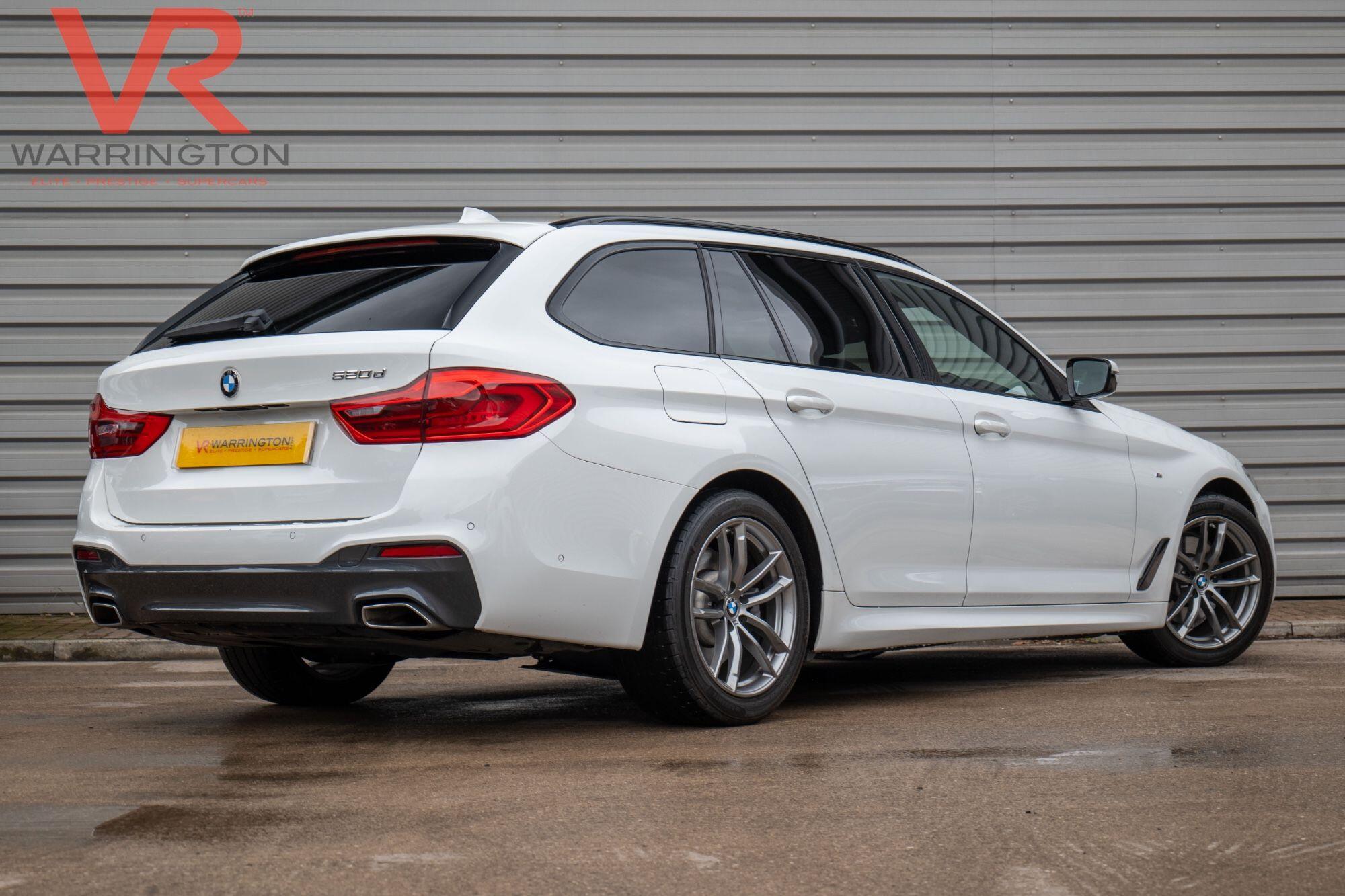 BMW 5 Series view 20