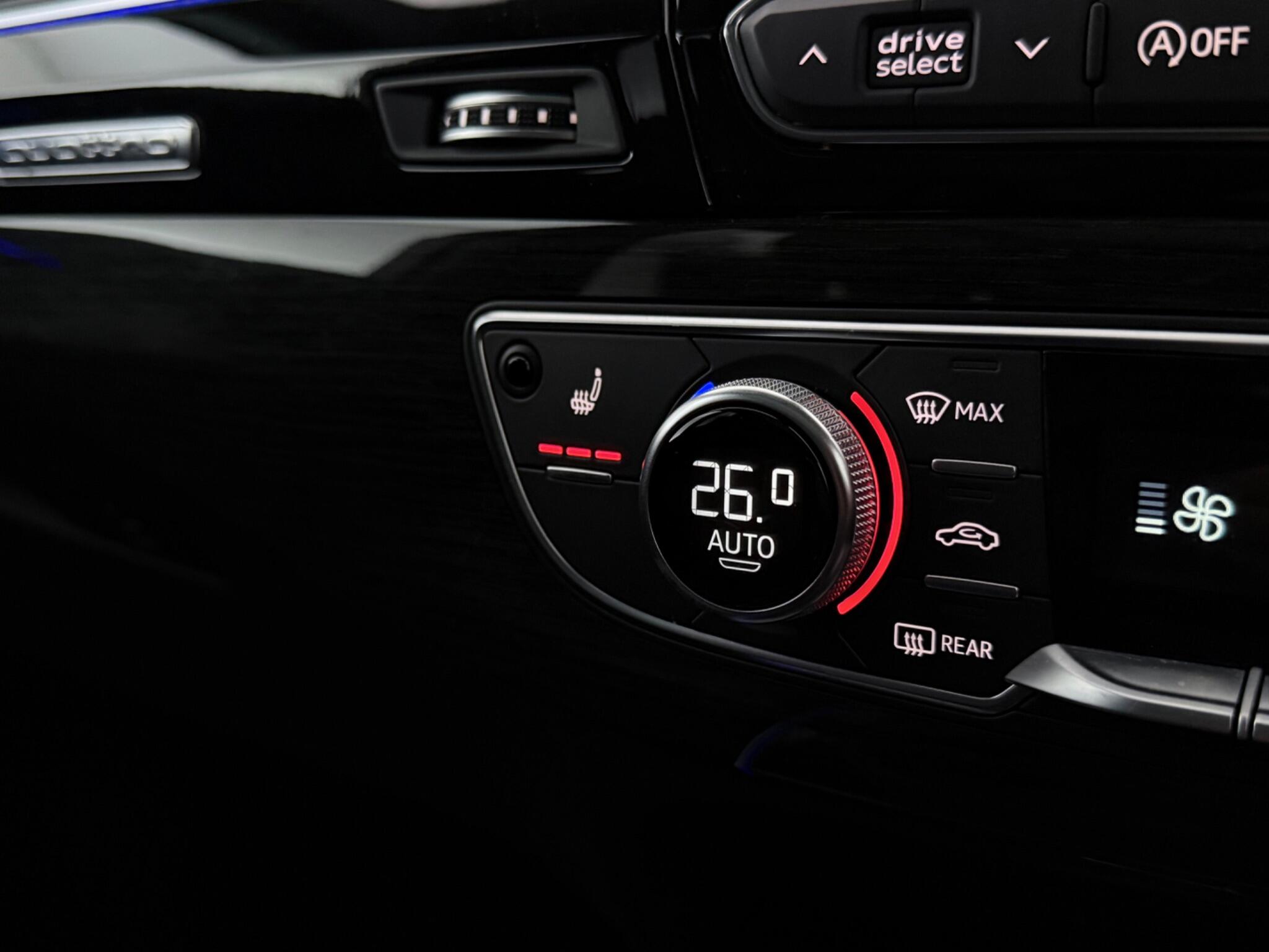 Audi Q7 view 21