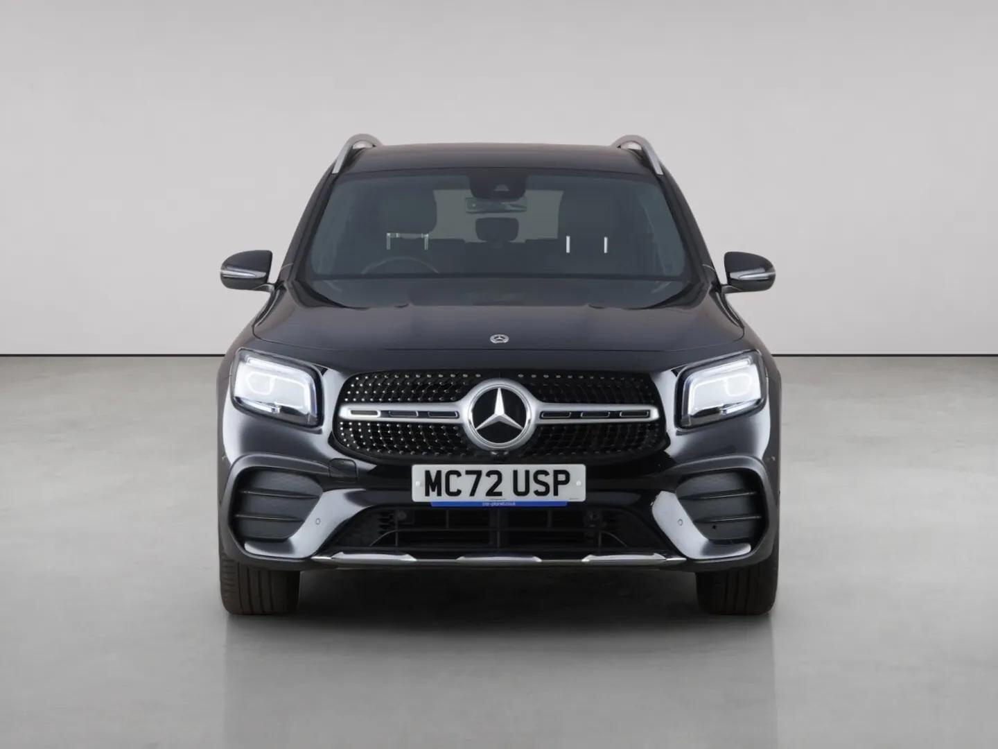 Mercedes-Benz GLB view 5