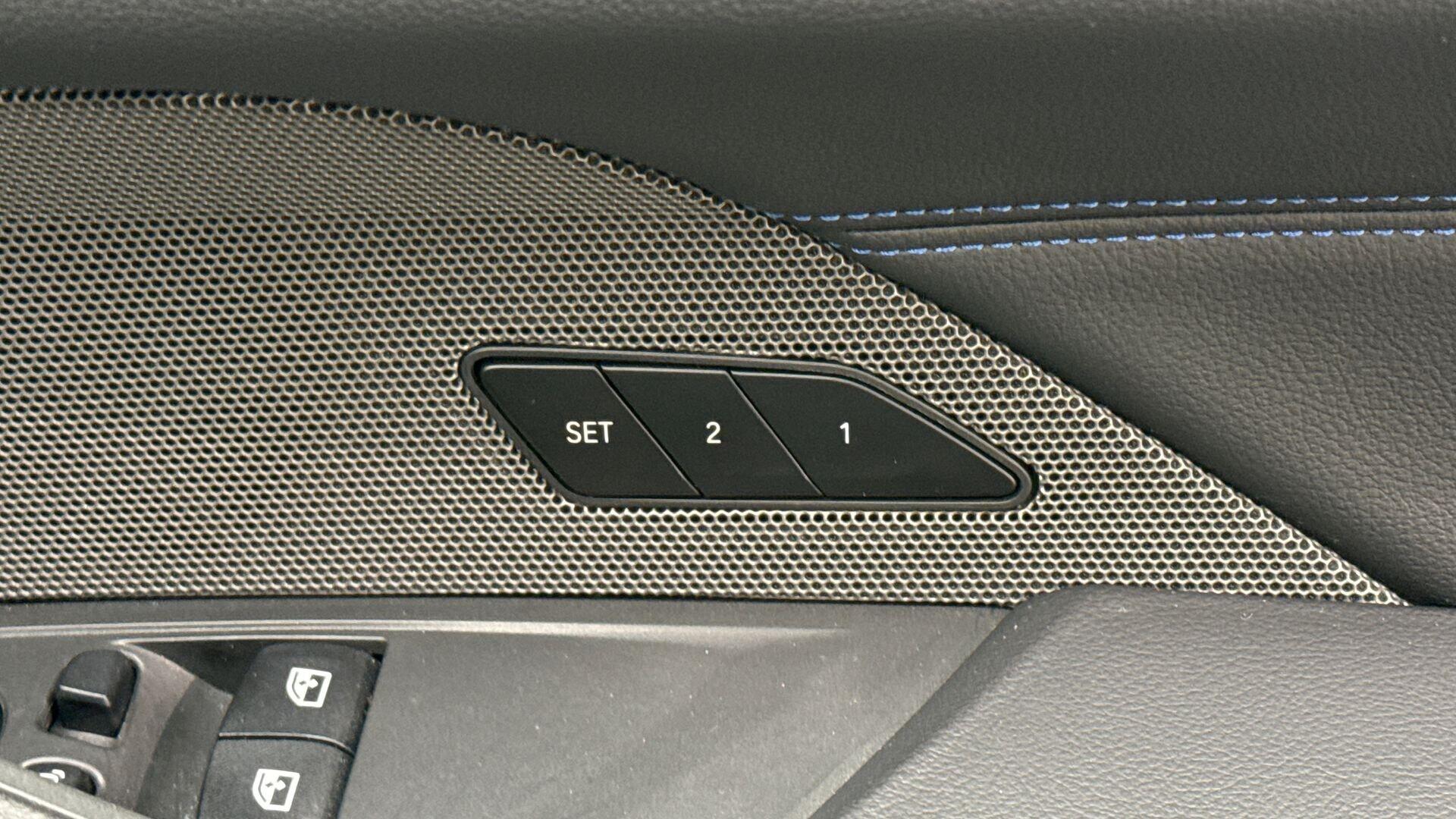 BMW 4 Series view 33