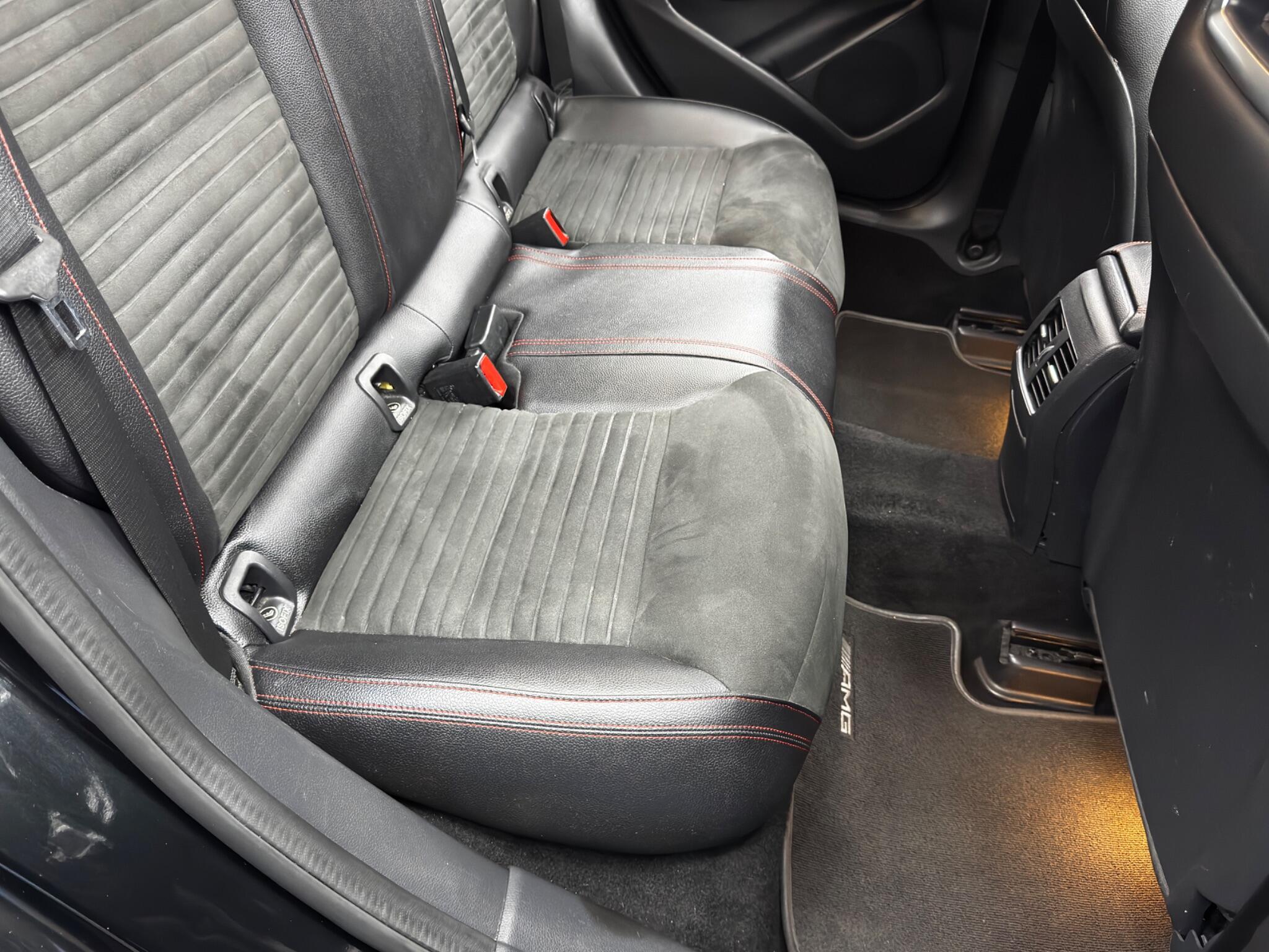 Mercedes-Benz GLA view 16