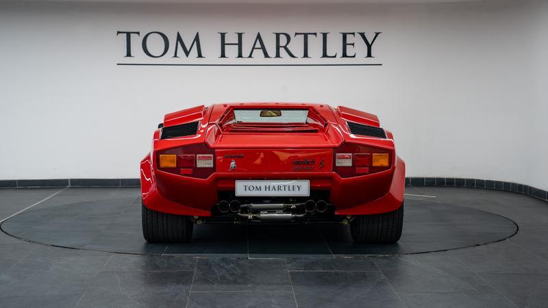 Lamborghini Countach view 10