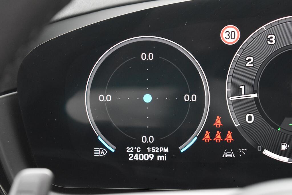Porsche Cayenne view 75