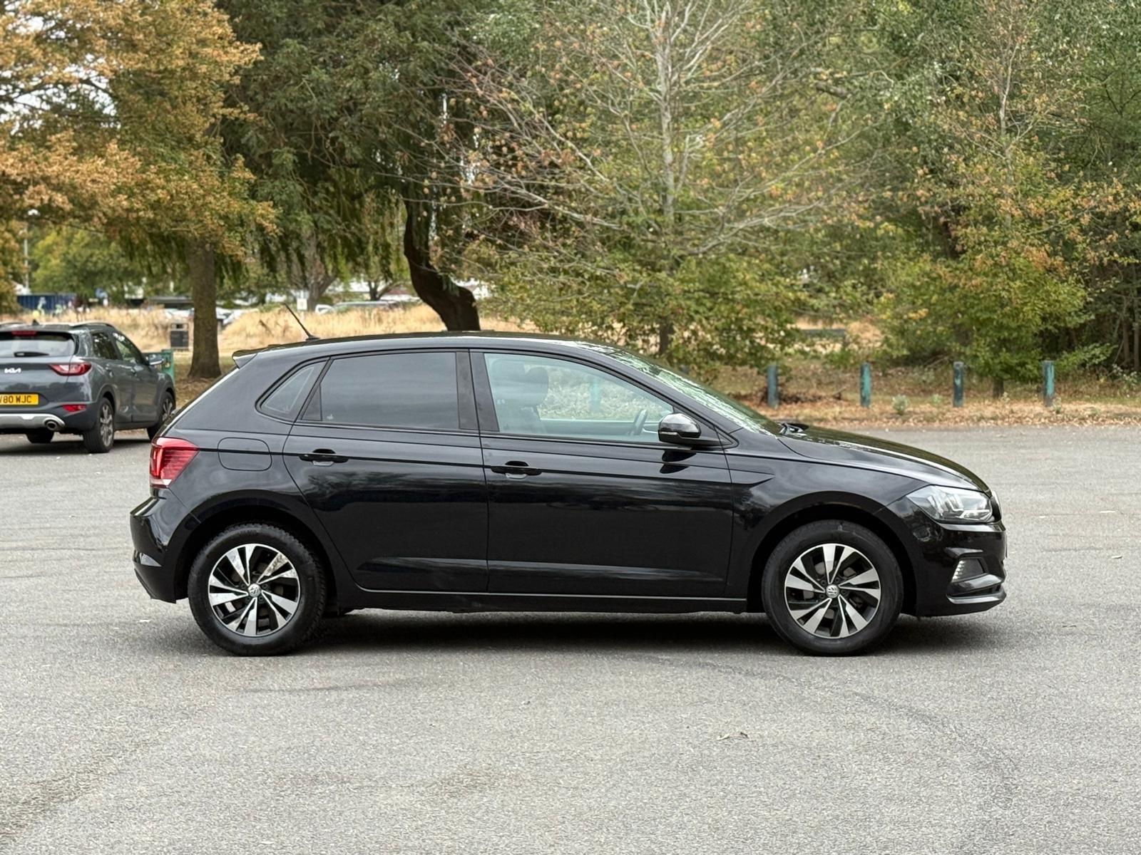 Volkswagen Polo view 9