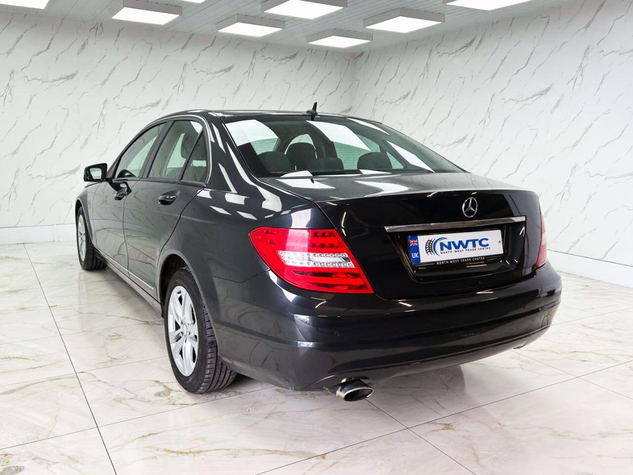 Mercedes-Benz C-Class view 9