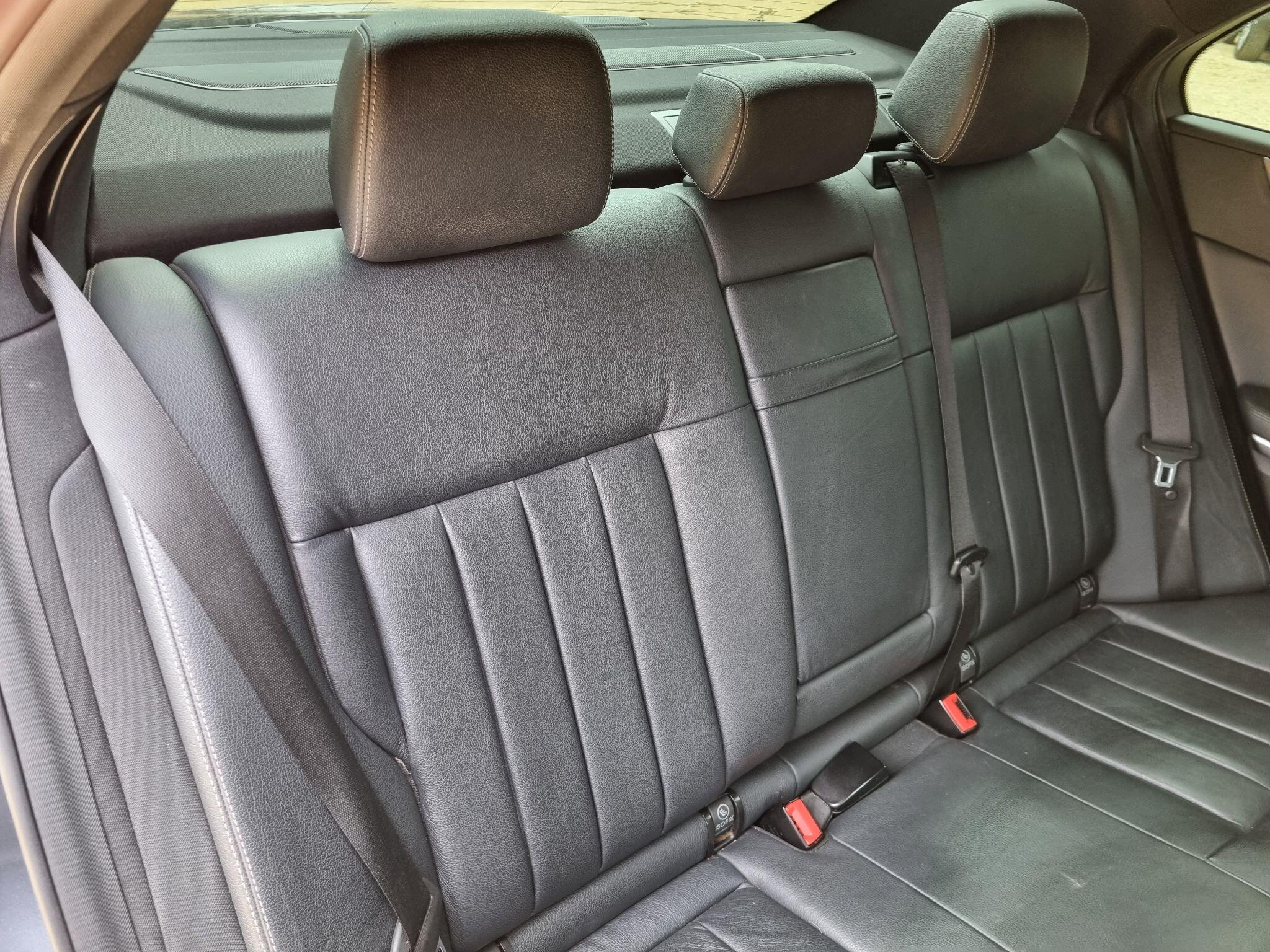 Mercedes-Benz E Class view 40