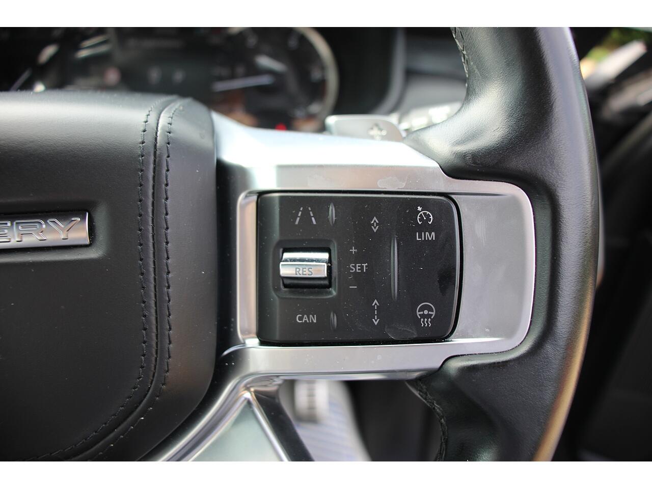 Land Rover Discovery view 52