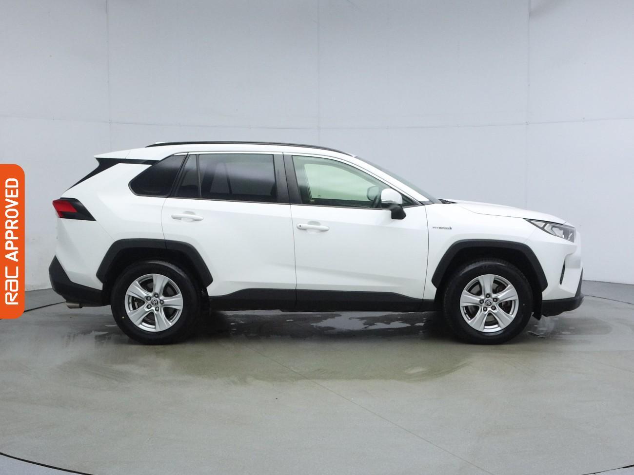 Toyota RAV4 view 6