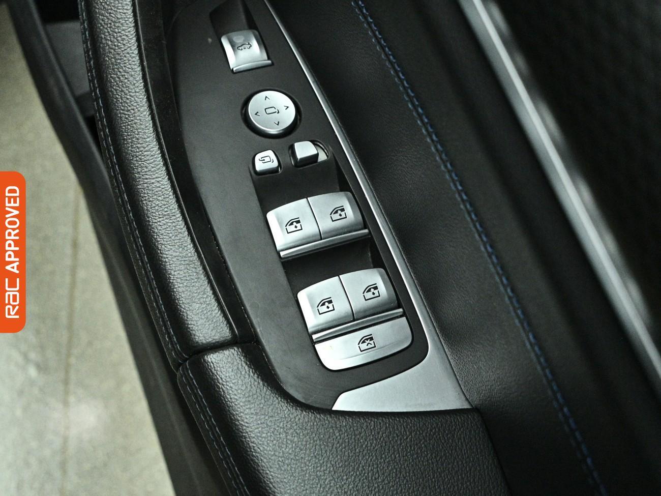 BMW Ix3 view 26