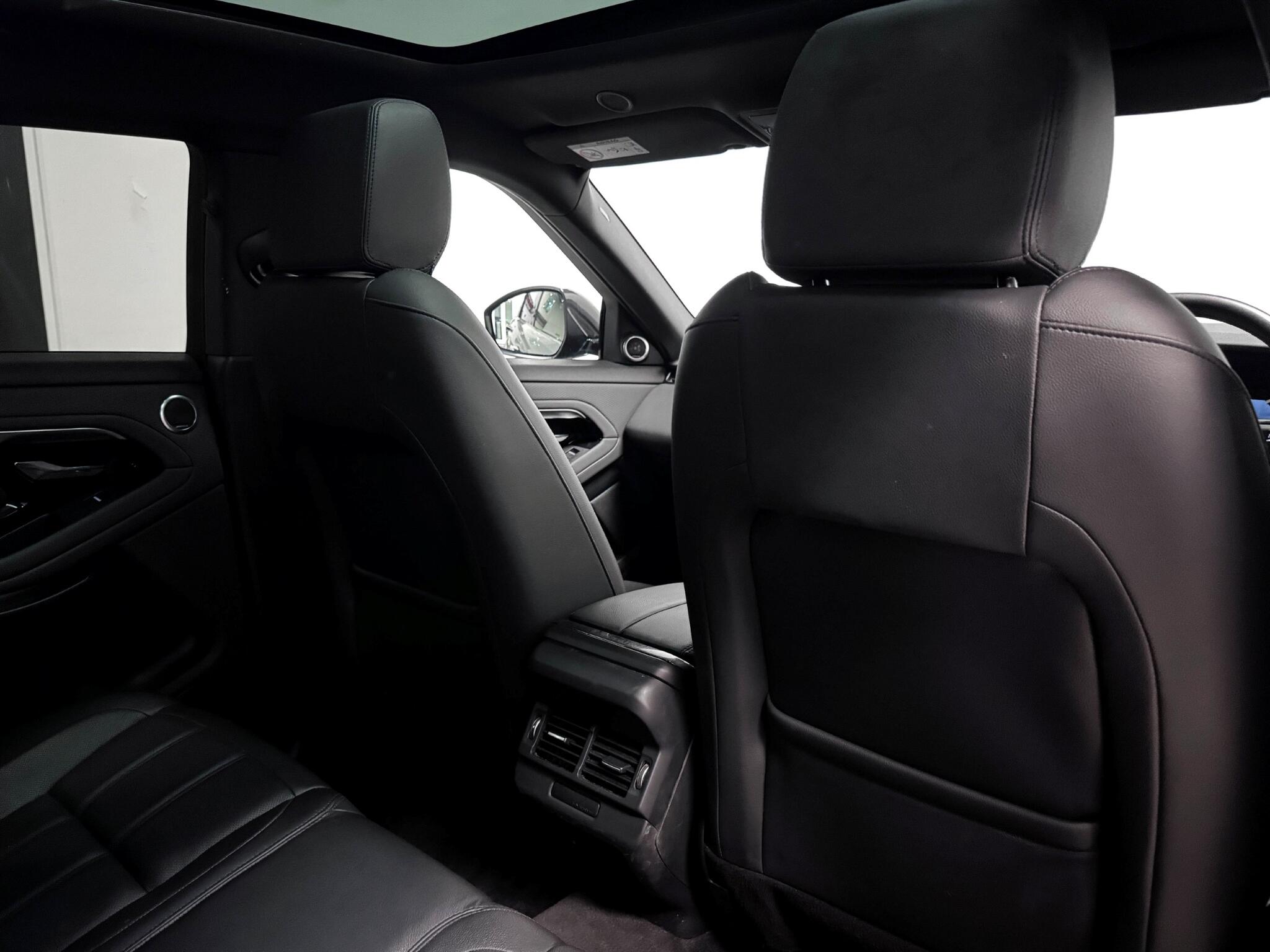 Land Rover Range Rover Evoque view 11