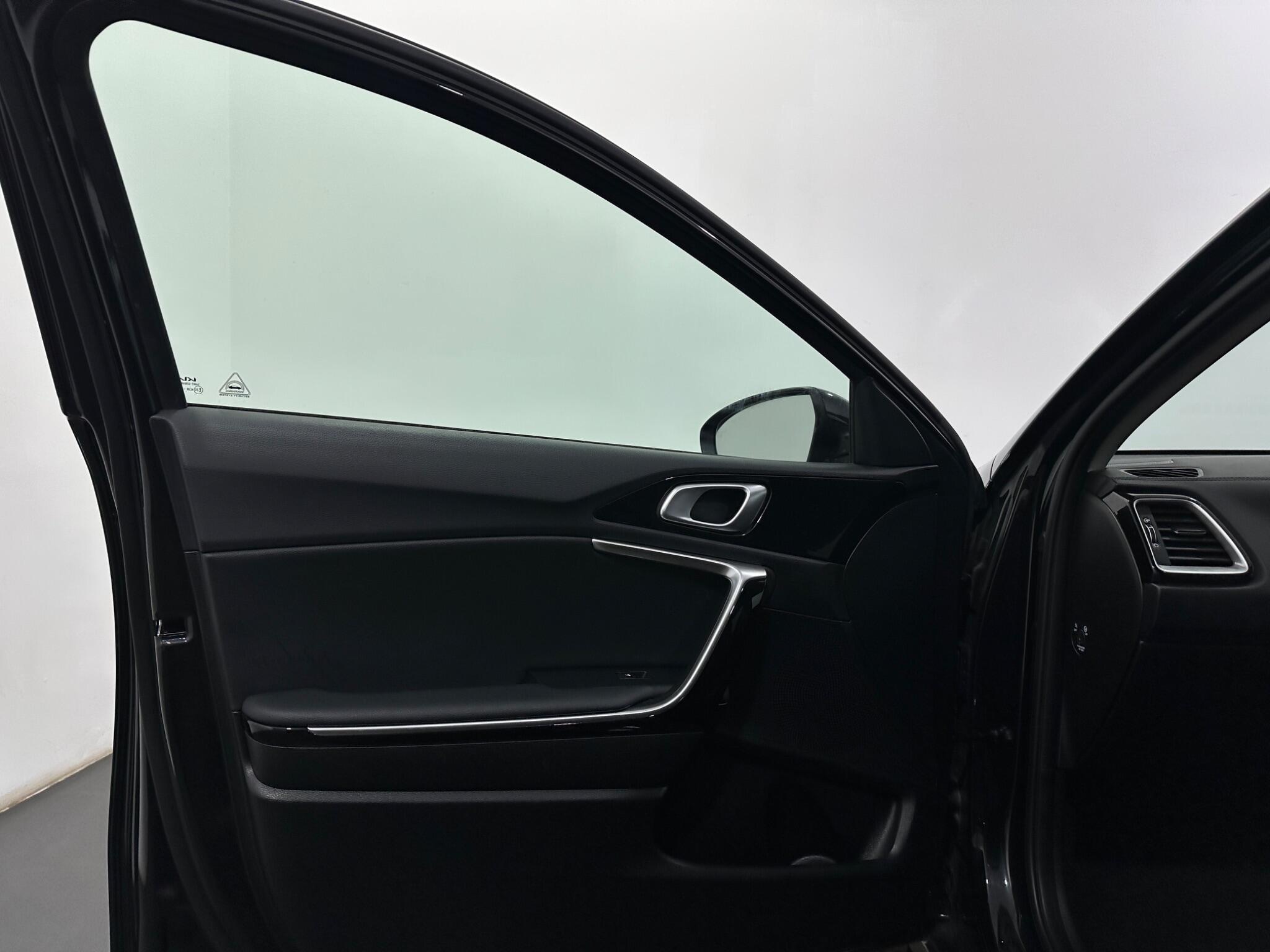 Kia Ceed view 33