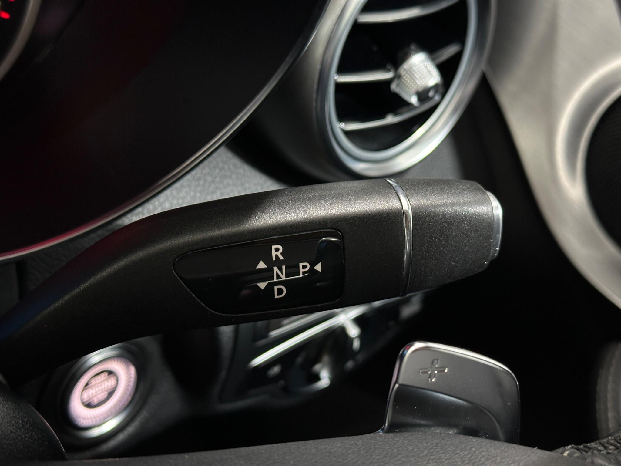 Mercedes-Benz C Class view 17