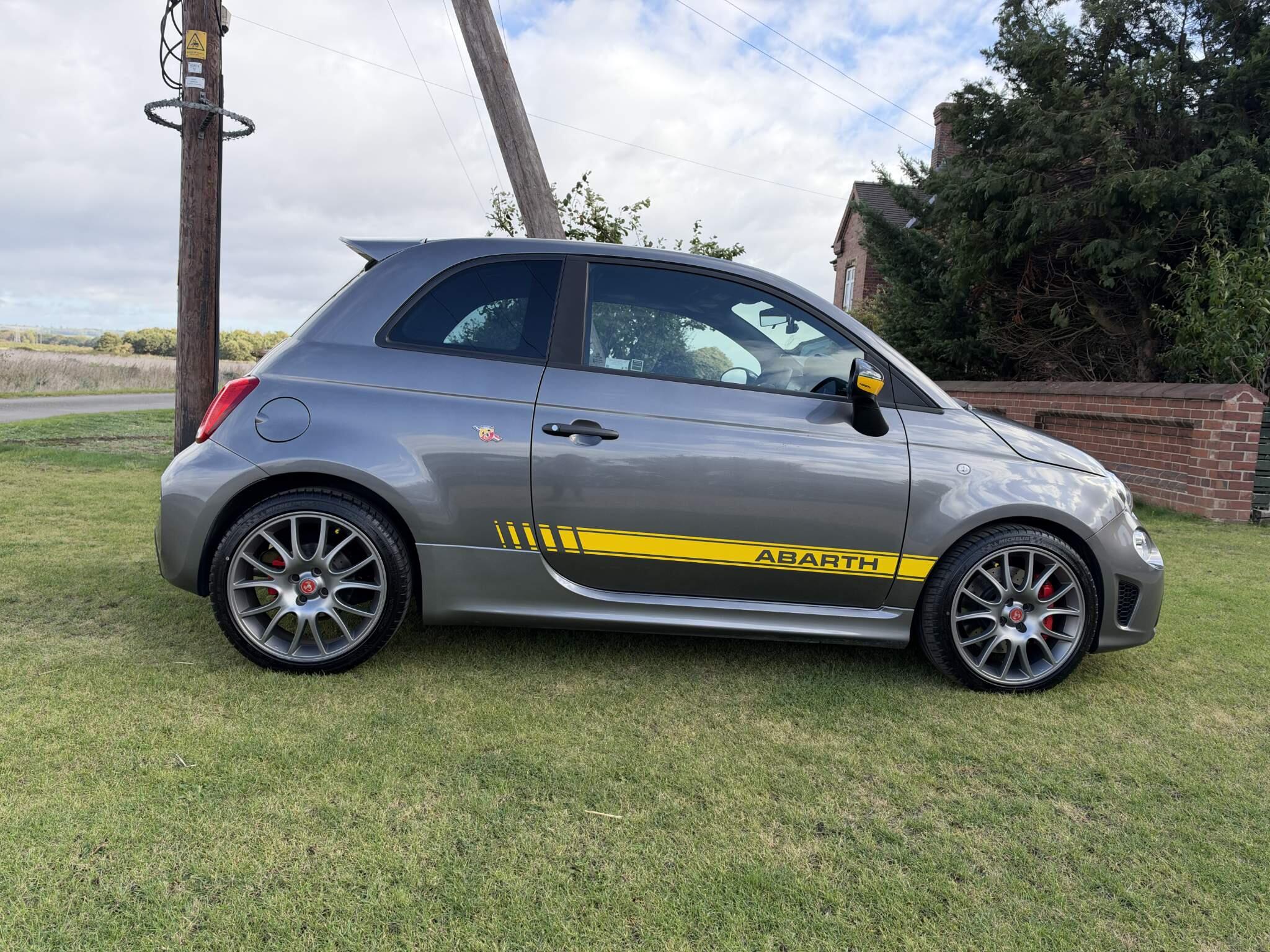 Abarth 695