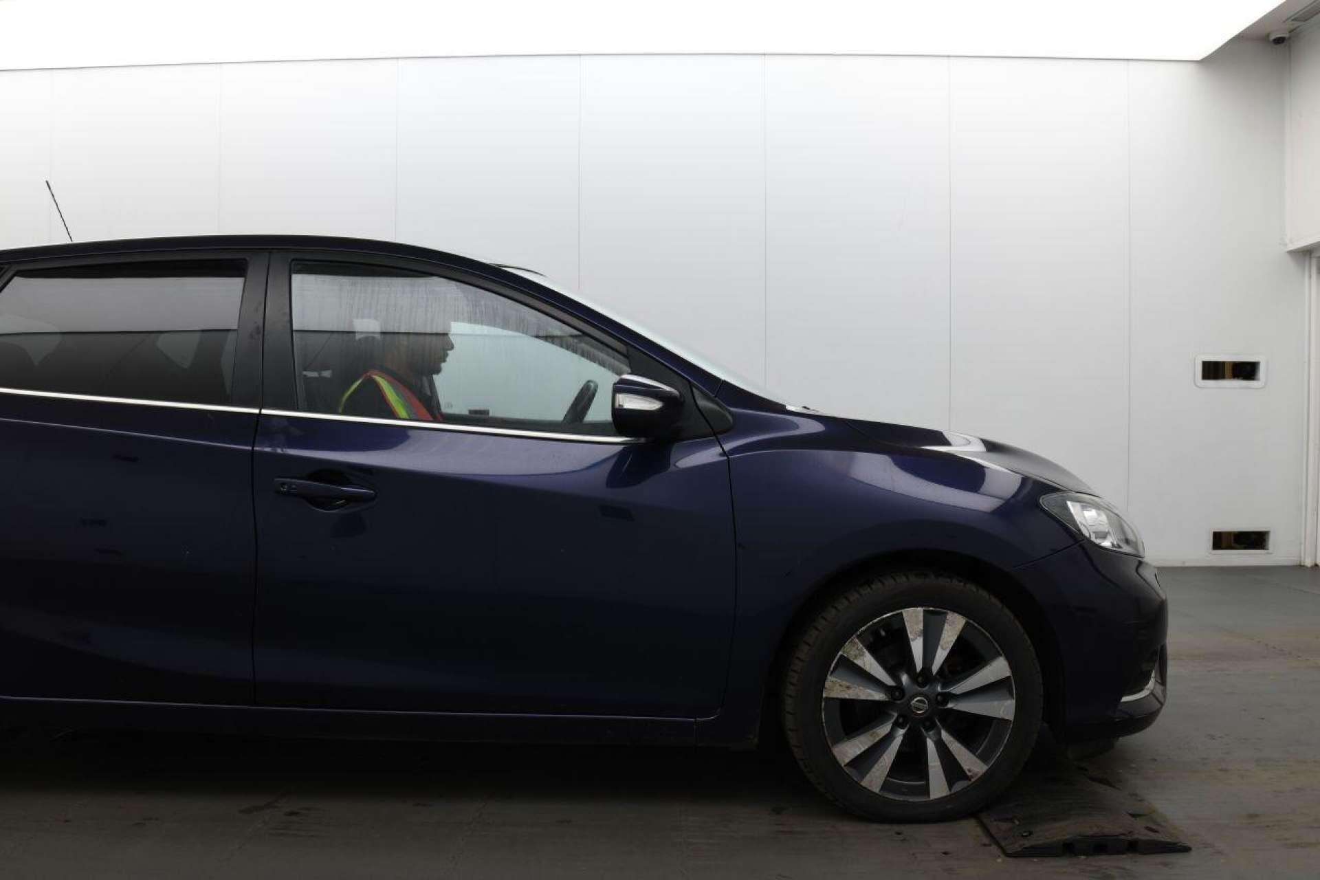 Nissan Pulsar view 4