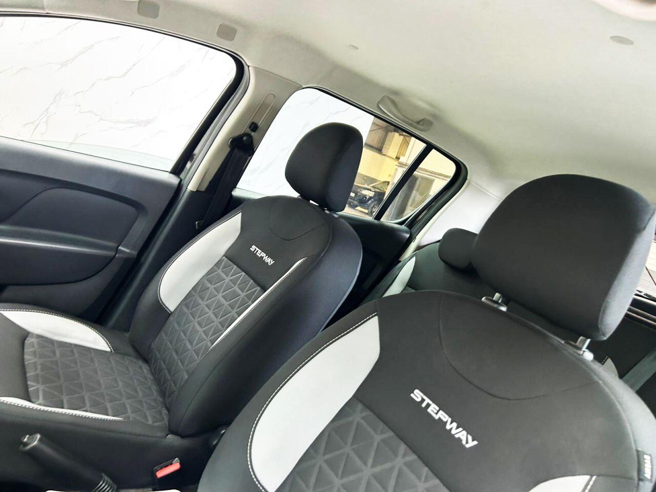 Dacia Sandero view 13