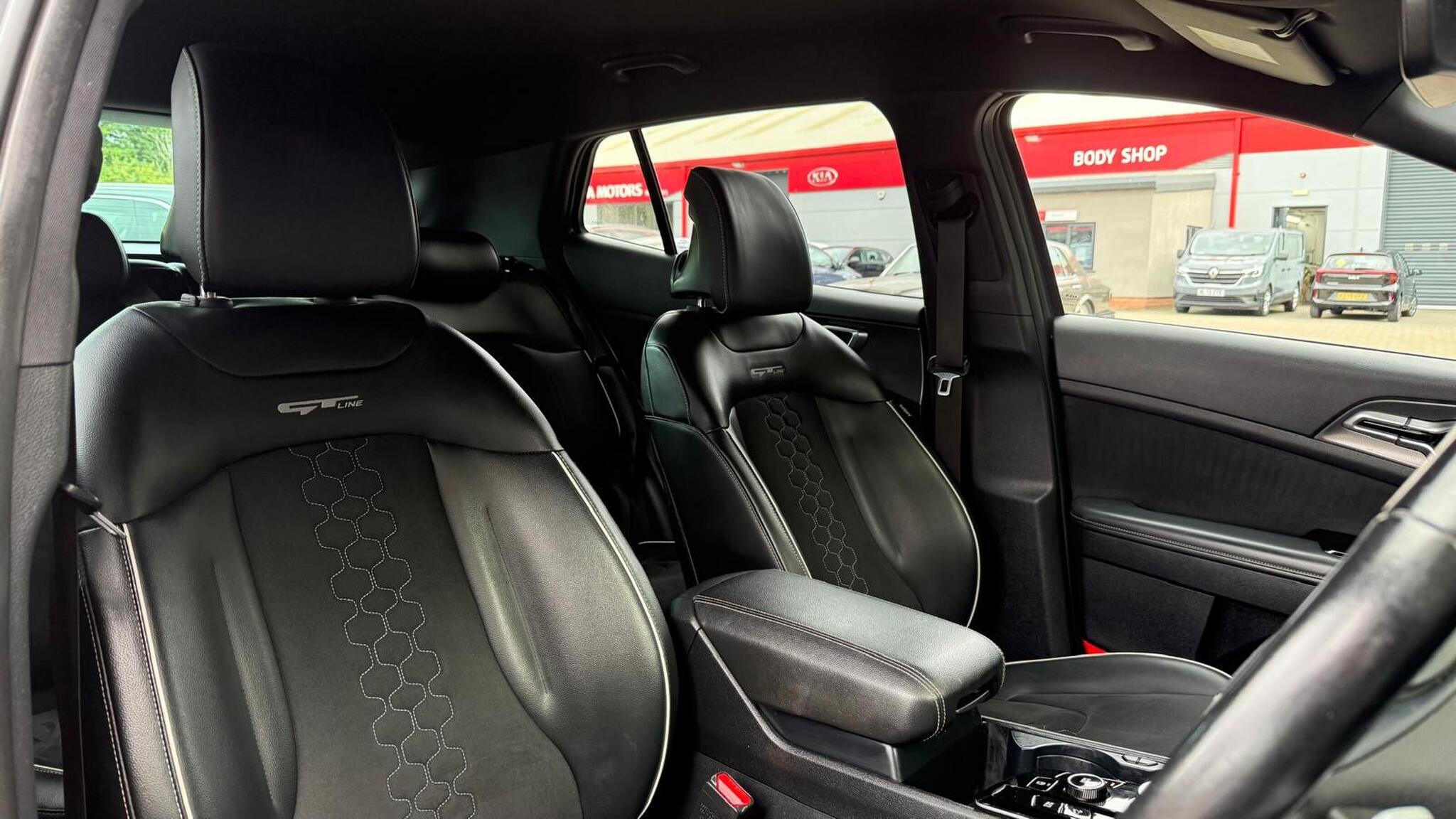 Kia Sportage view 23