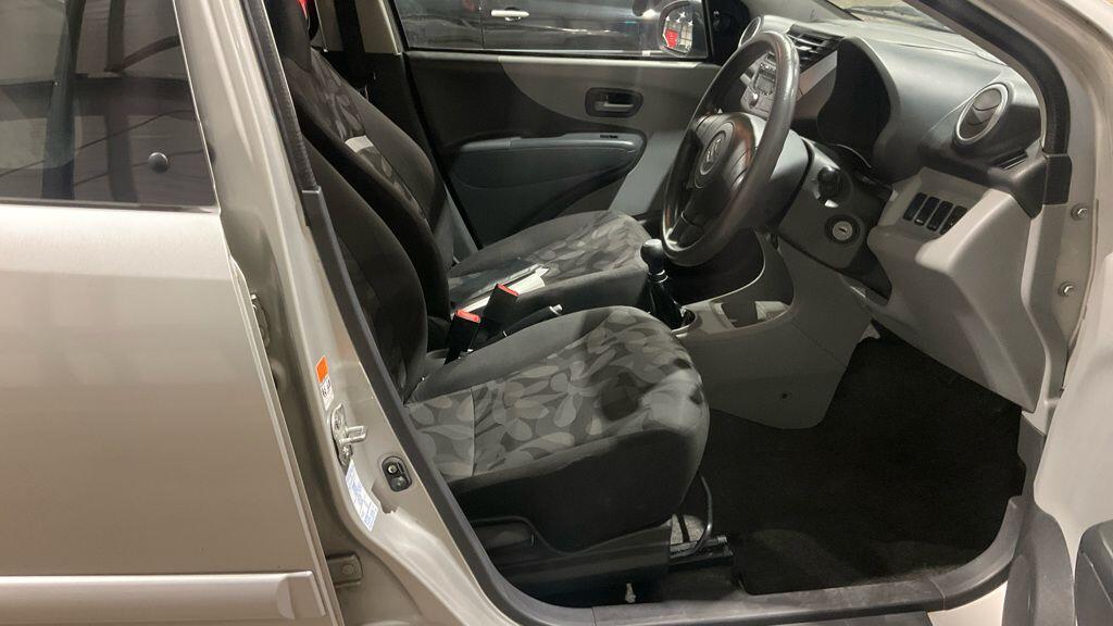 Suzuki Alto view 9