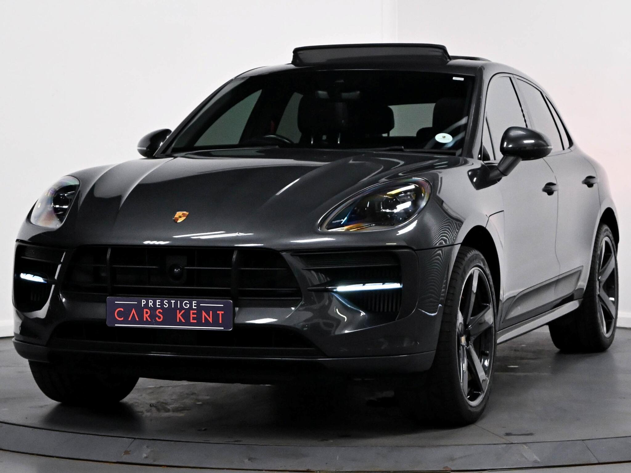 Porsche Macan view 6