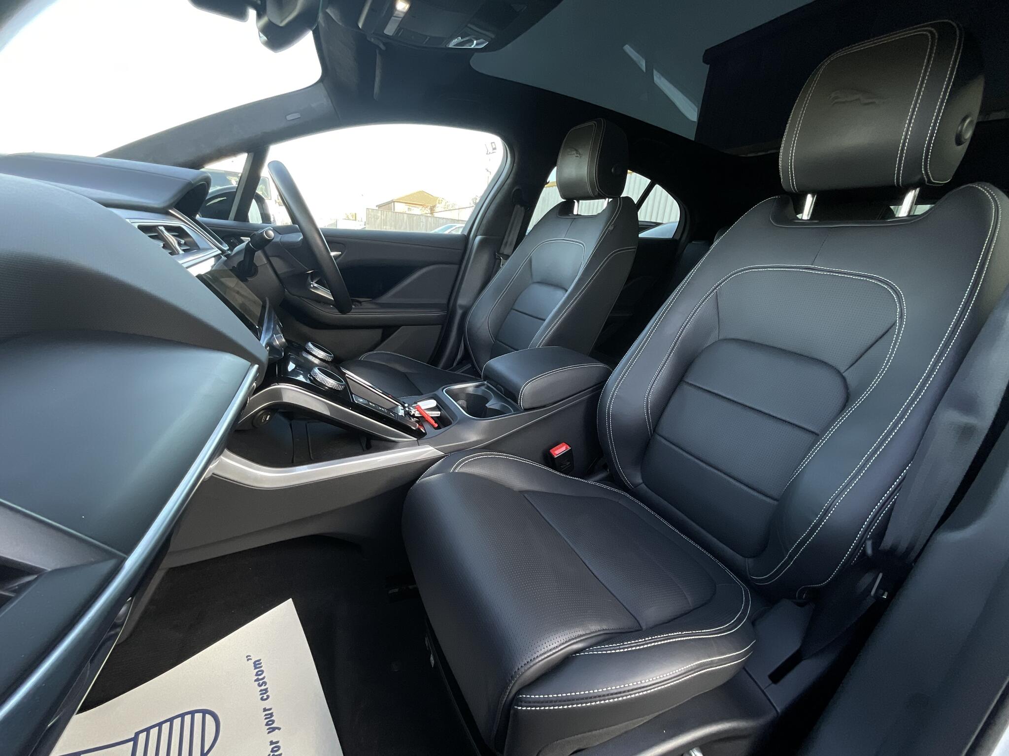 Jaguar I-Pace view 39