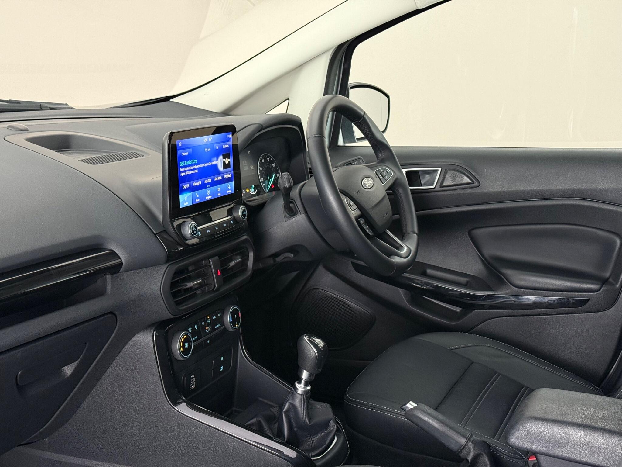 Ford Ecosport view 16