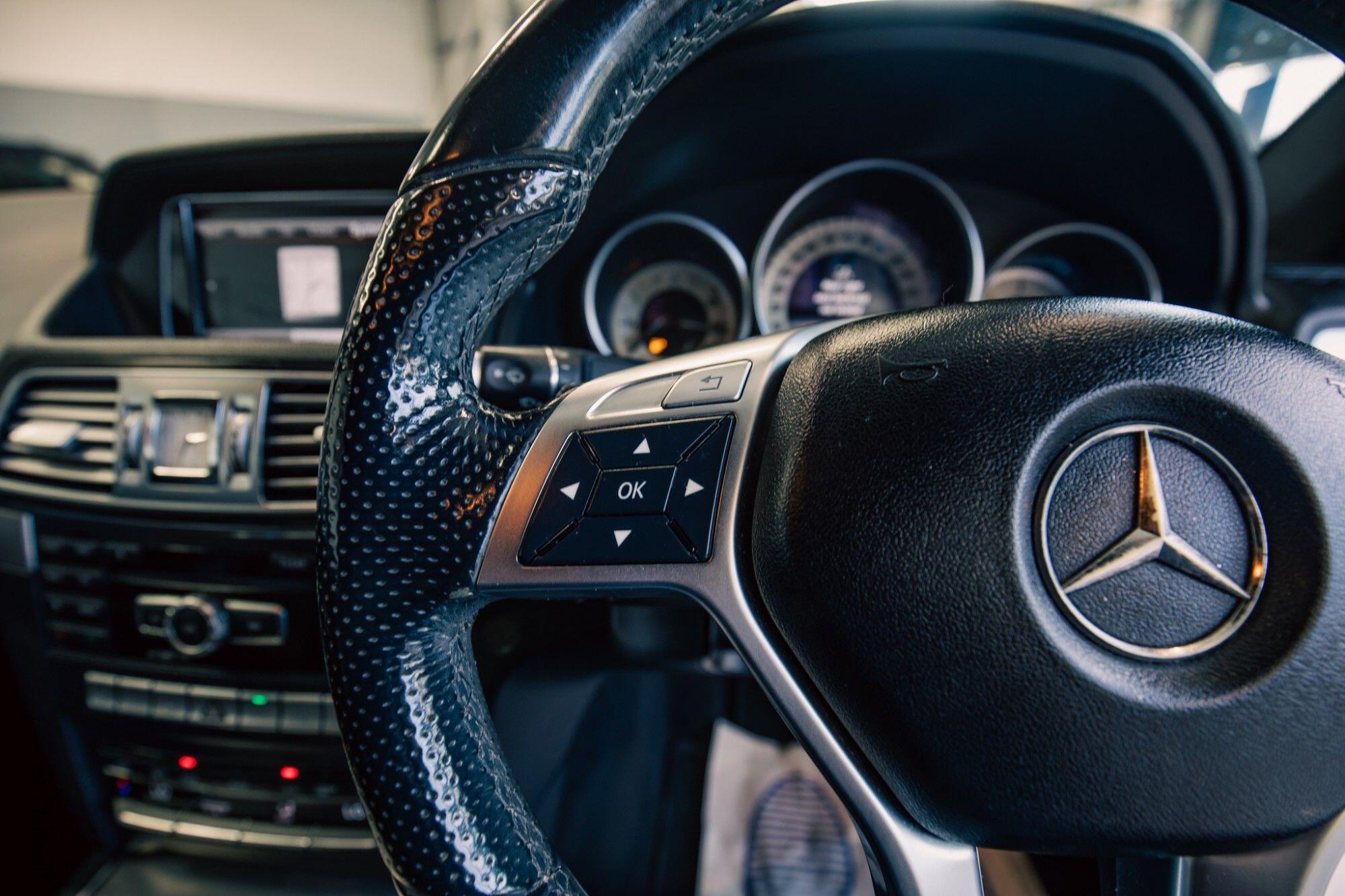 Mercedes-Benz E-Class view 8