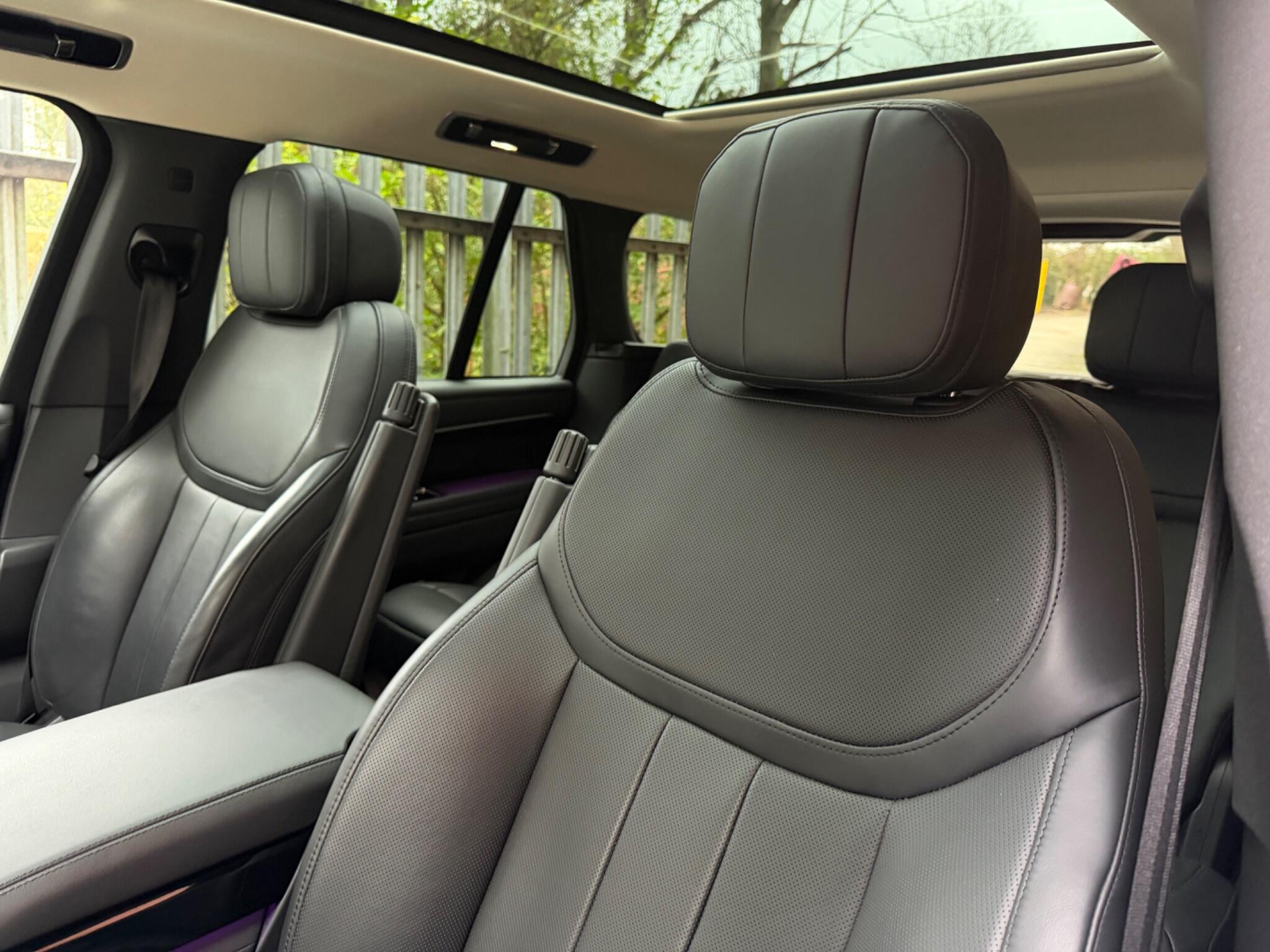 Land Rover Range Rover view 70