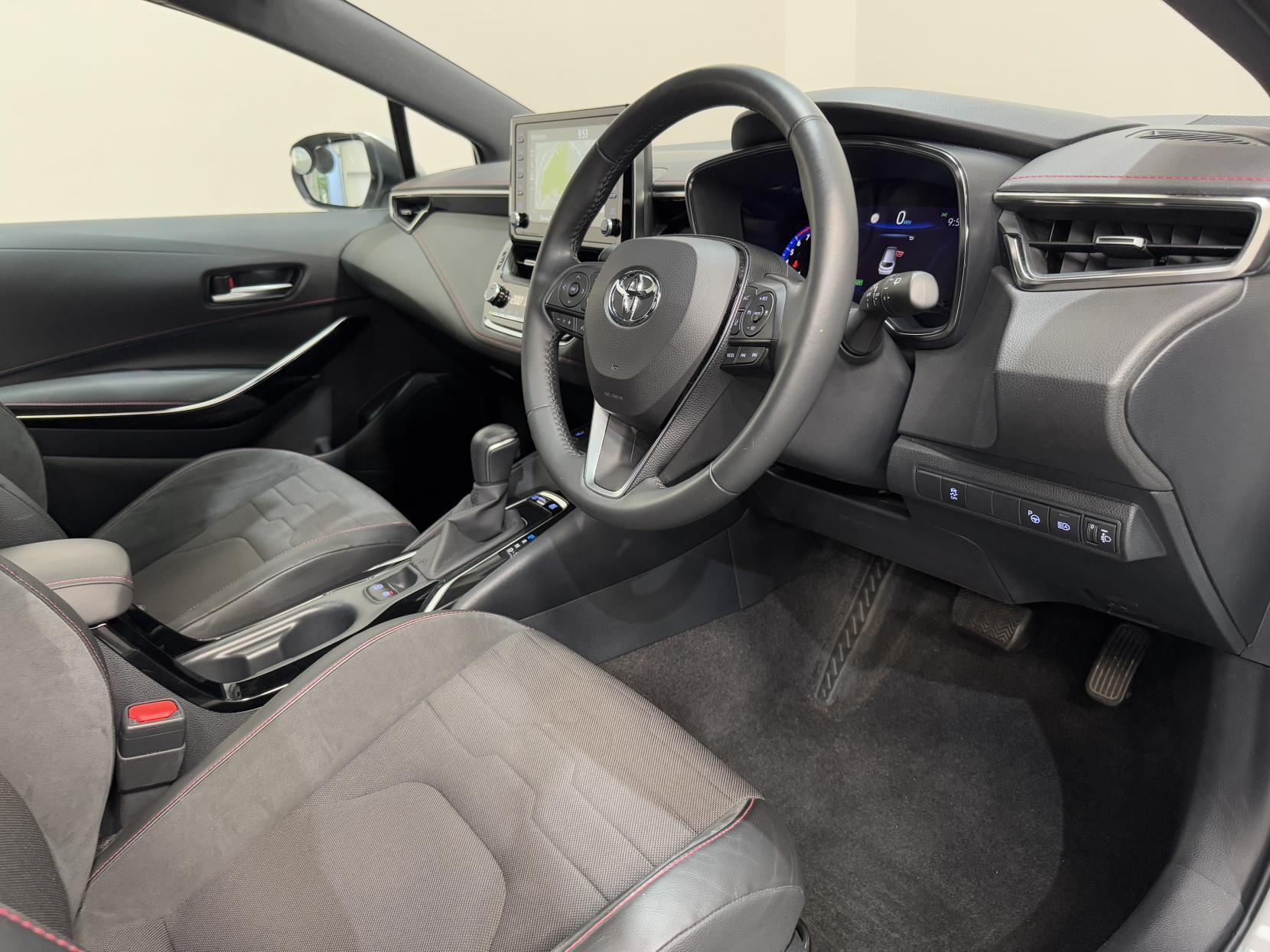 Toyota Corolla view 19