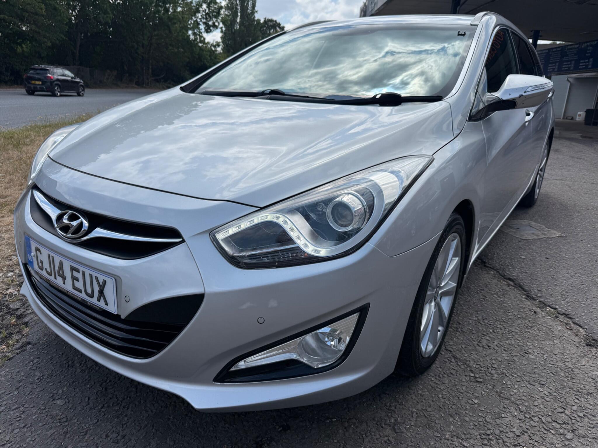 Hyundai I40 view 10