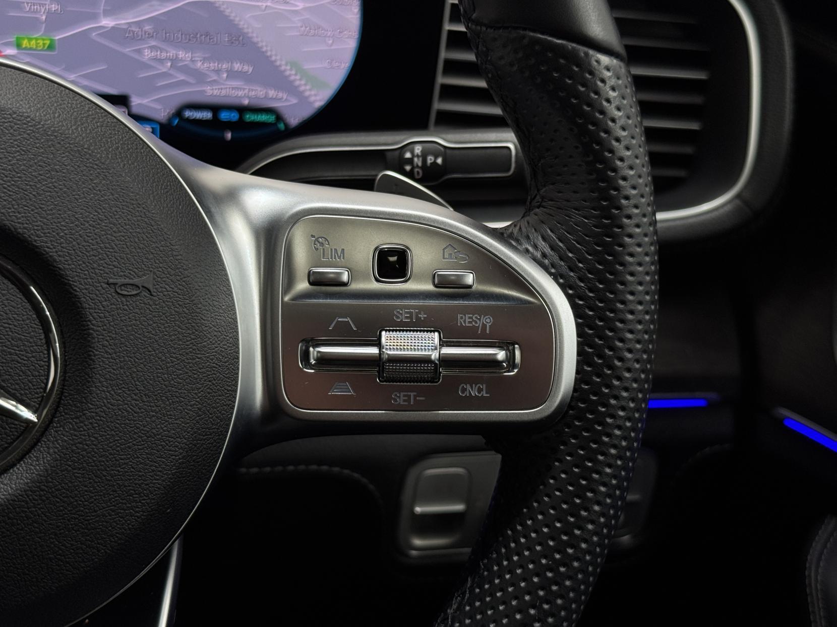 Mercedes-Benz Gle view 57