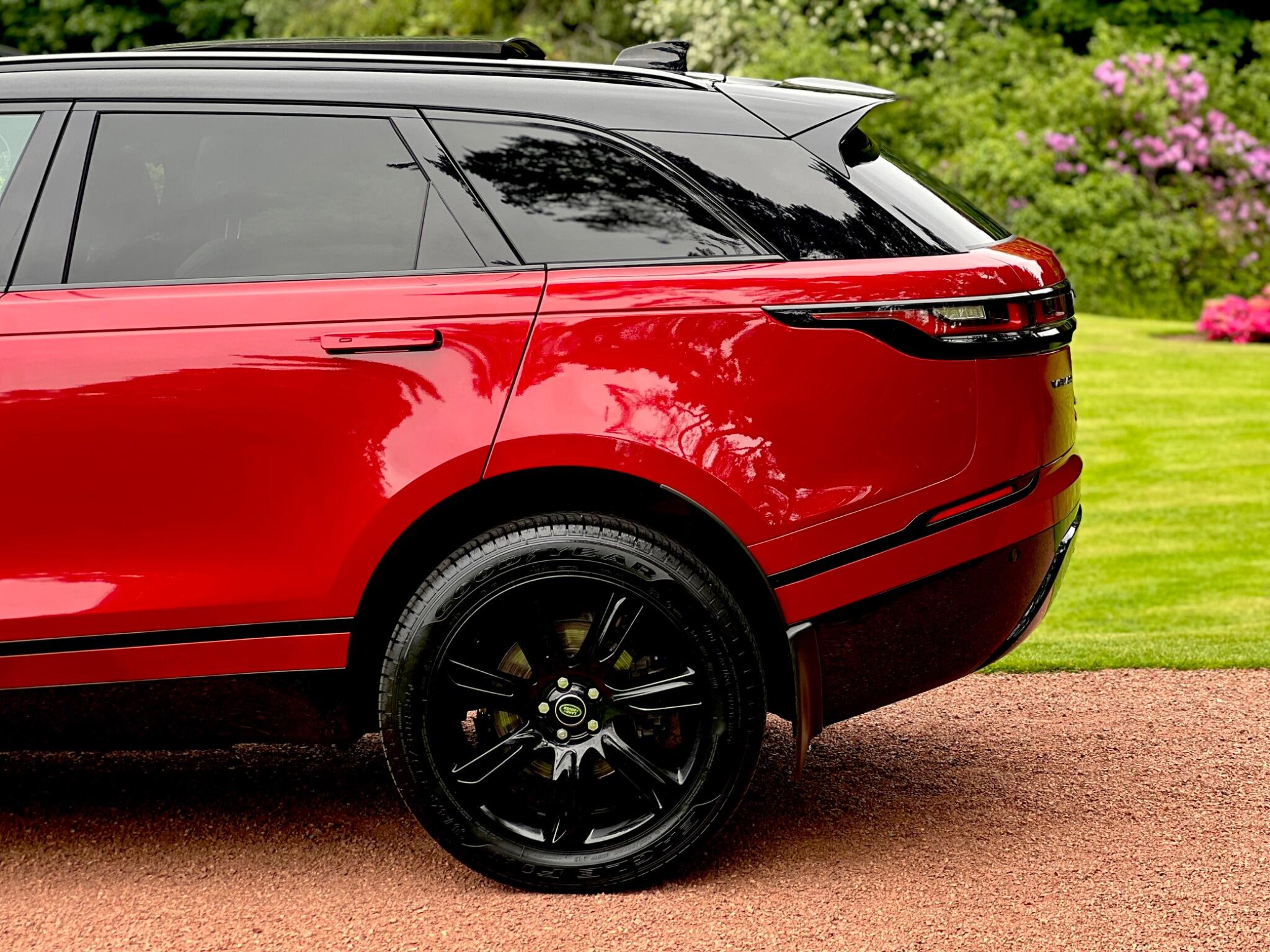 Land Rover Range Rover Velar view 14