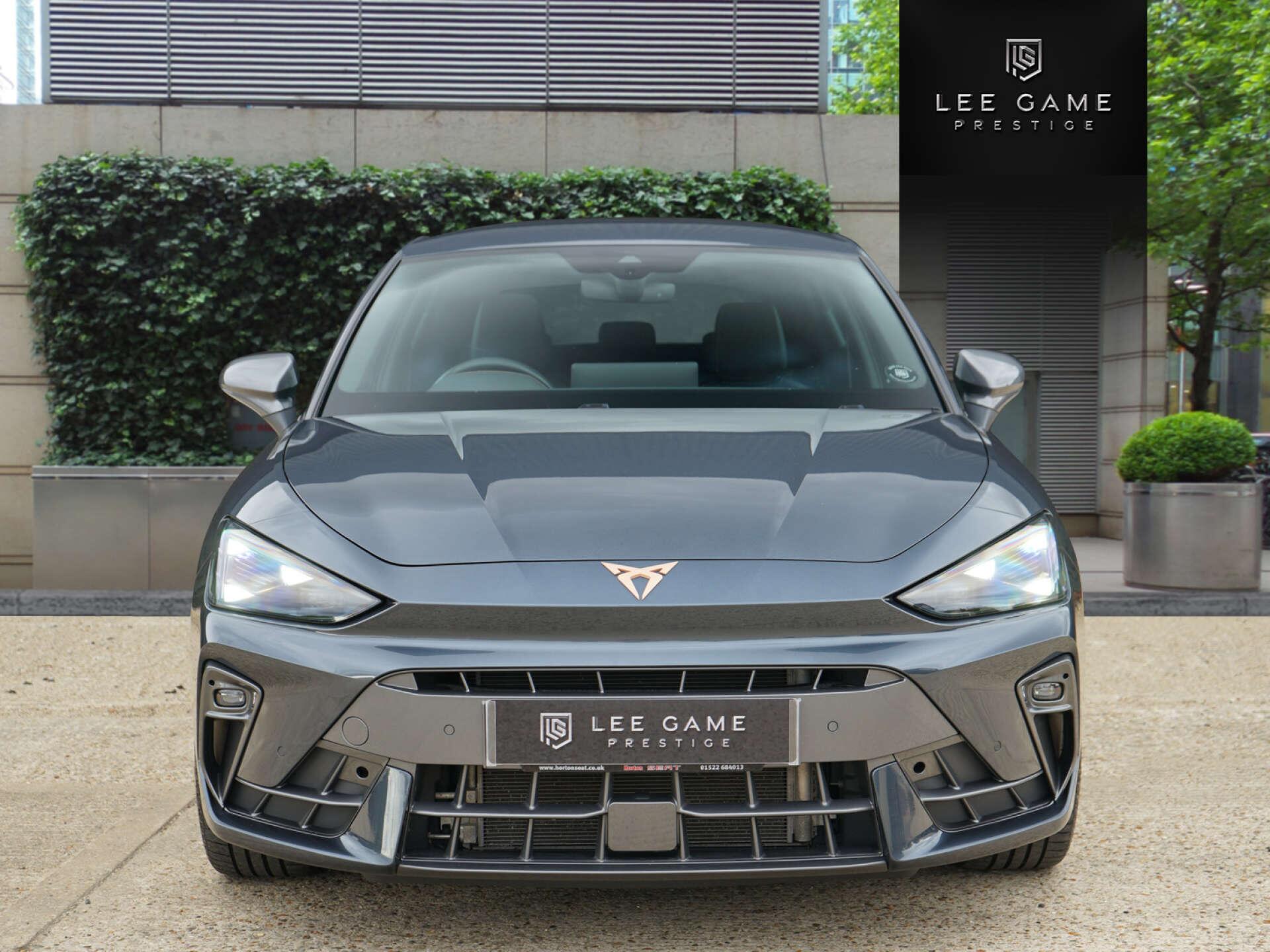 Cupra Leon view 3