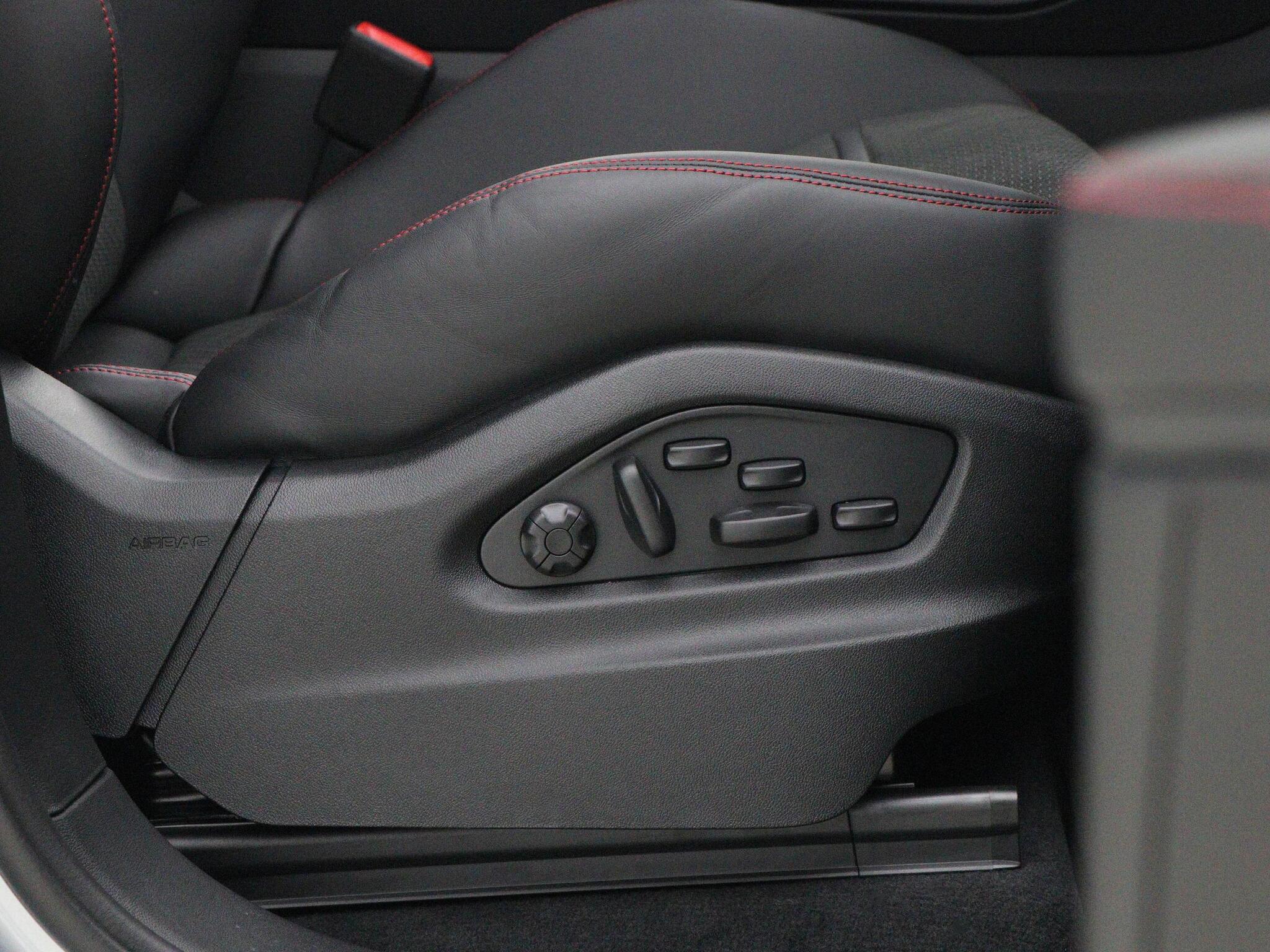 Porsche Cayenne view 29