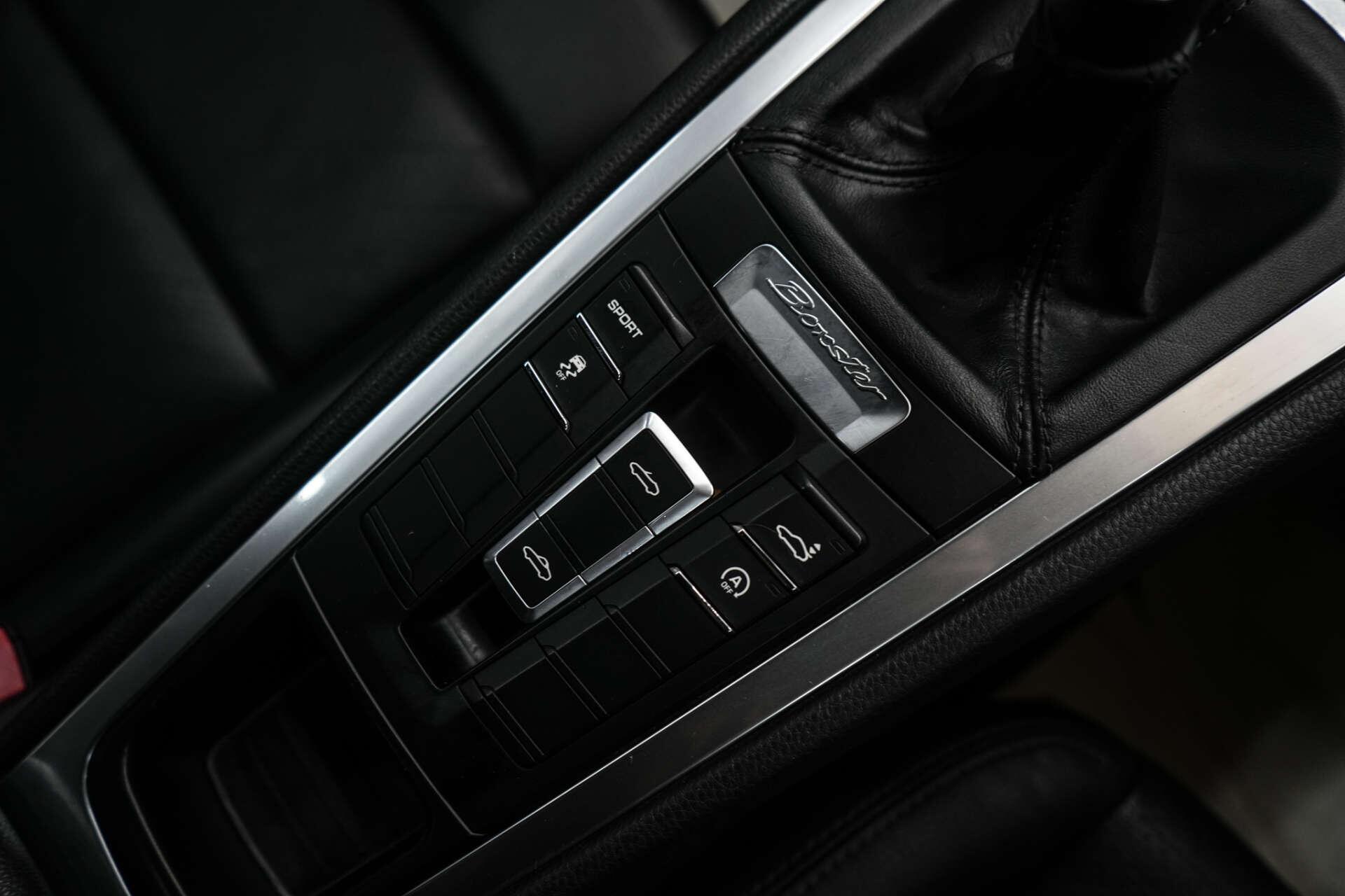 Porsche Boxster view 32