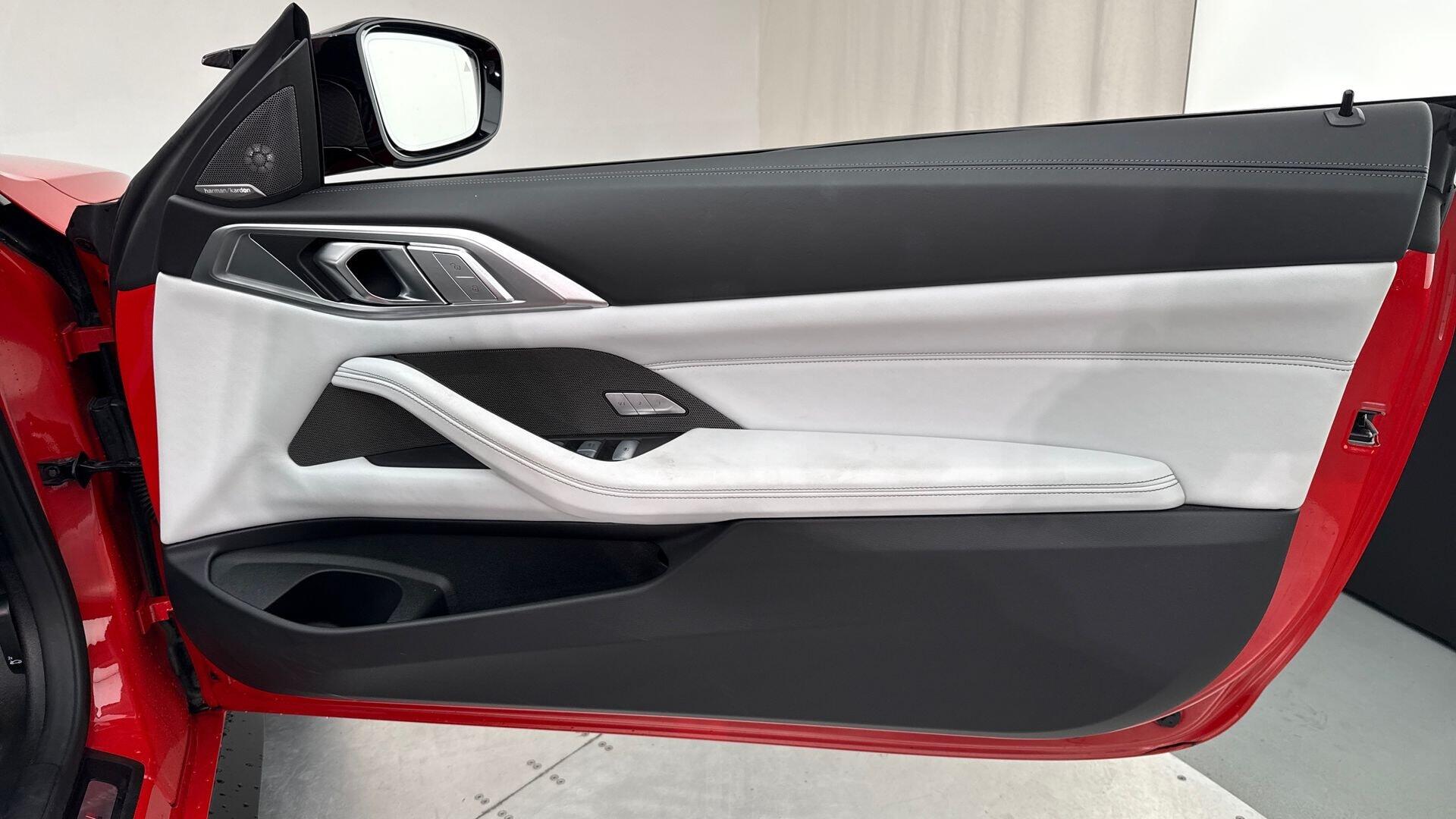 BMW M4 view 21