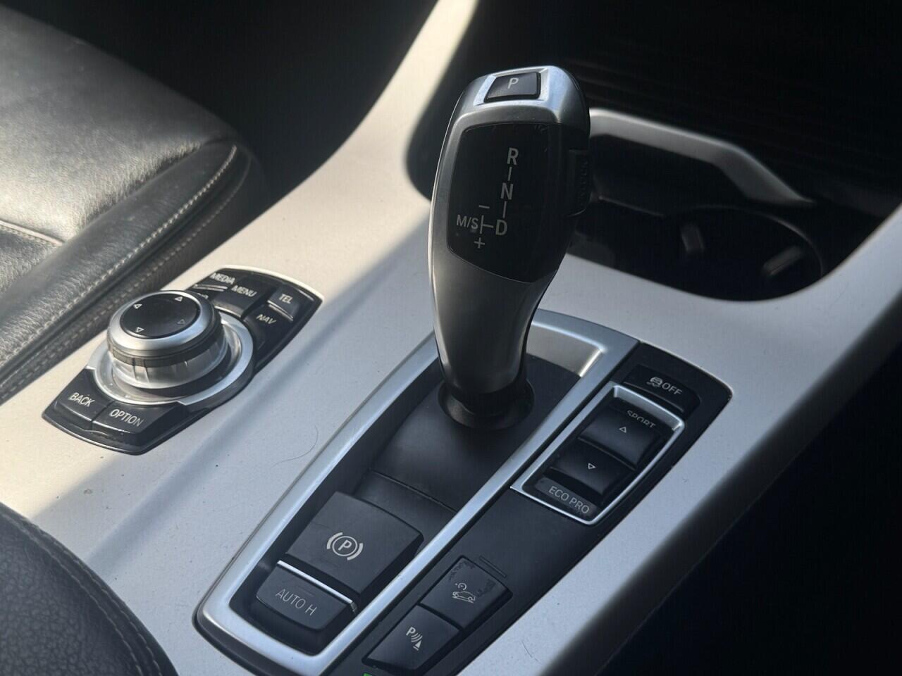 BMW X3 view 22