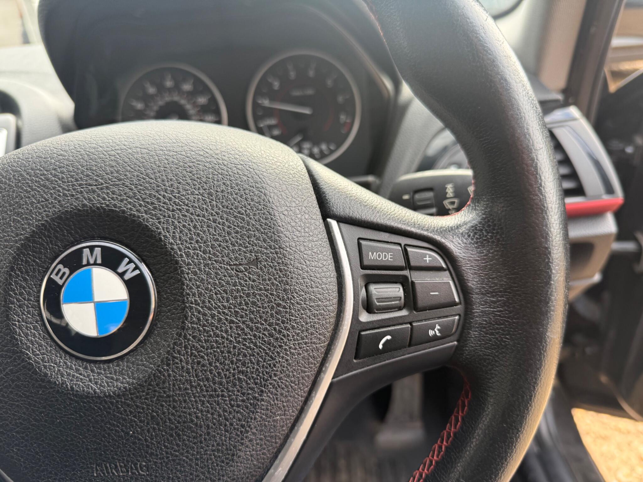 BMW 1 Series view 22