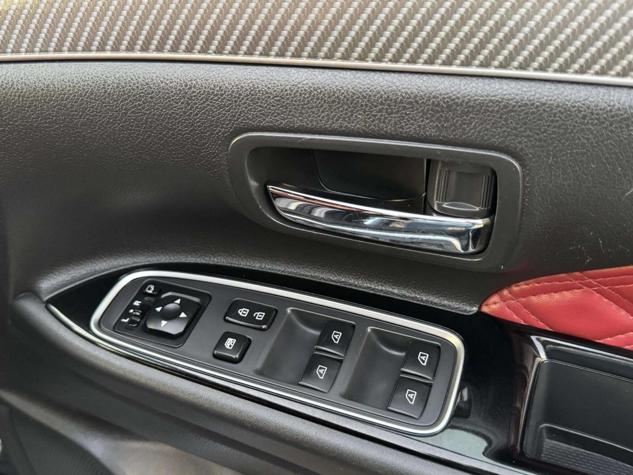Mitsubishi Outlander view 39