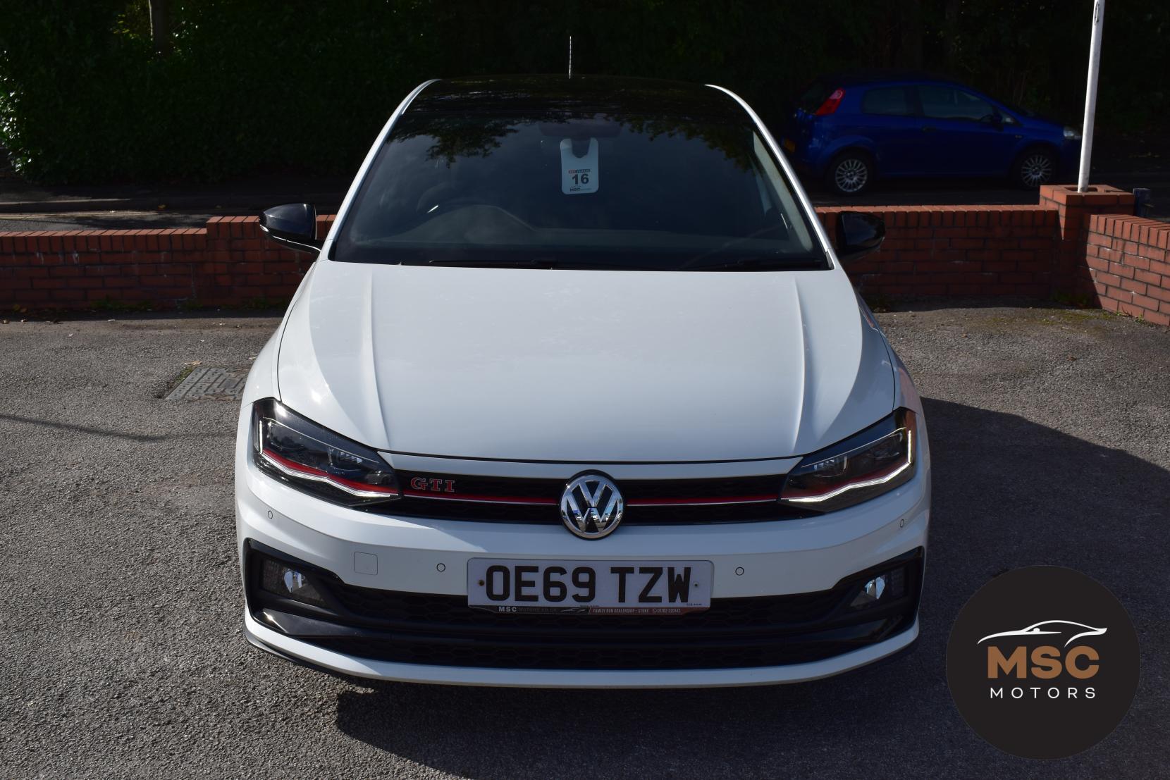 Volkswagen Polo view 3
