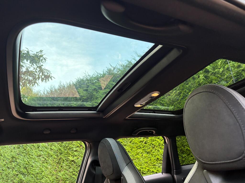 Mini Hatch view 26