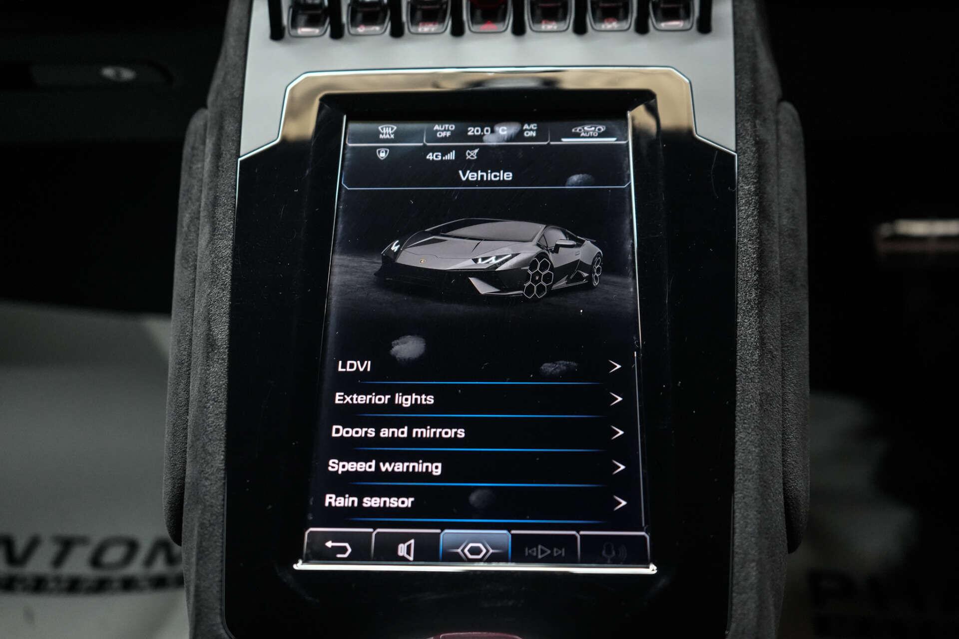 Lamborghini Huracan view 43