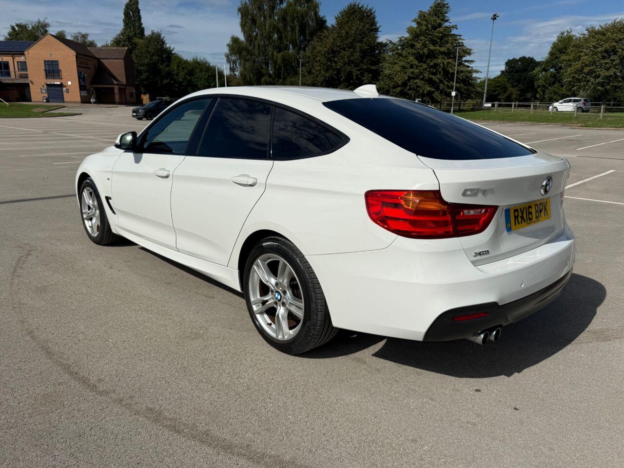 BMW 3 Series Gran Turismo view 45